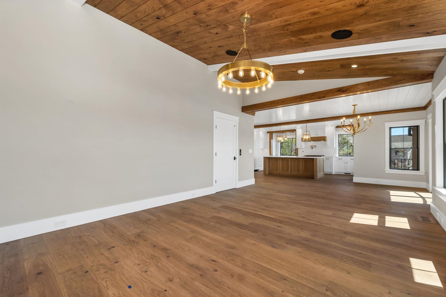 Gilford, New Hampshire, 03249, United States, 5 Bedrooms Bedrooms, ,6 BathroomsBathrooms,Residential,For Sale,1794777