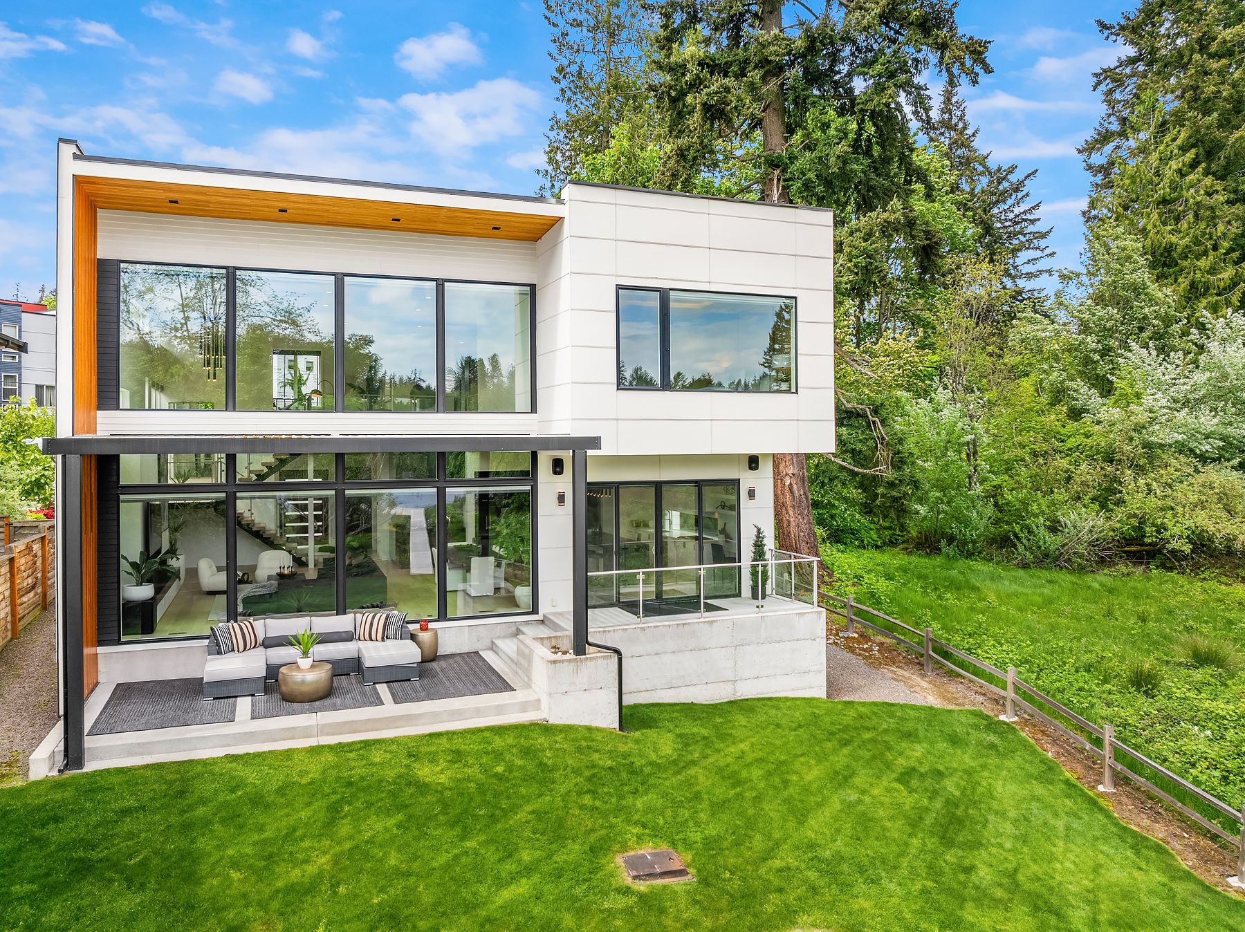  9622 Slater Ave NE, Kirkland, WA 98033 - 物件實景