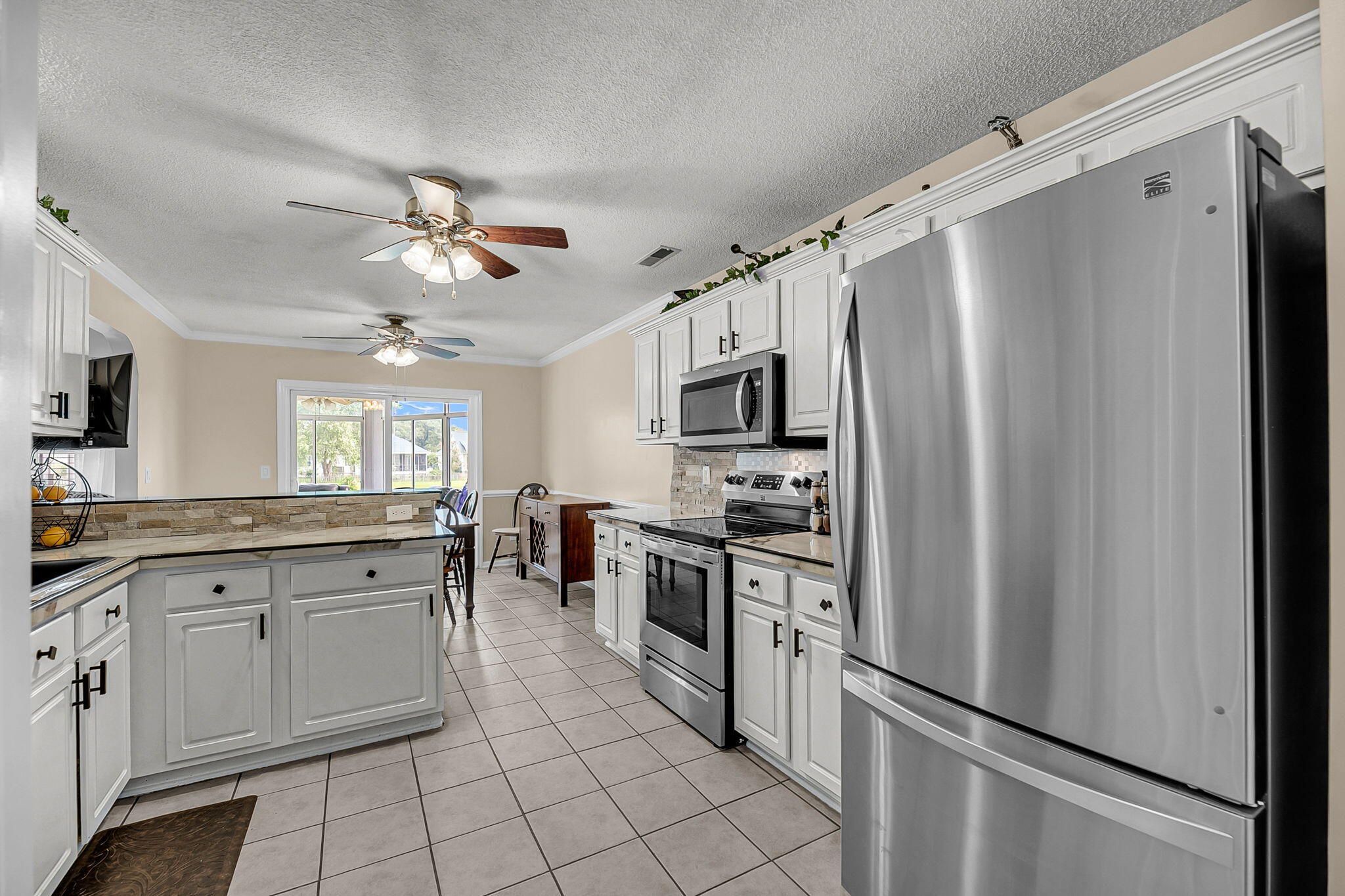 Charleston, South Carolina, 29412, United States, 4 Bedrooms Bedrooms, ,2 BathroomsBathrooms,Residential,For Sale,1985691