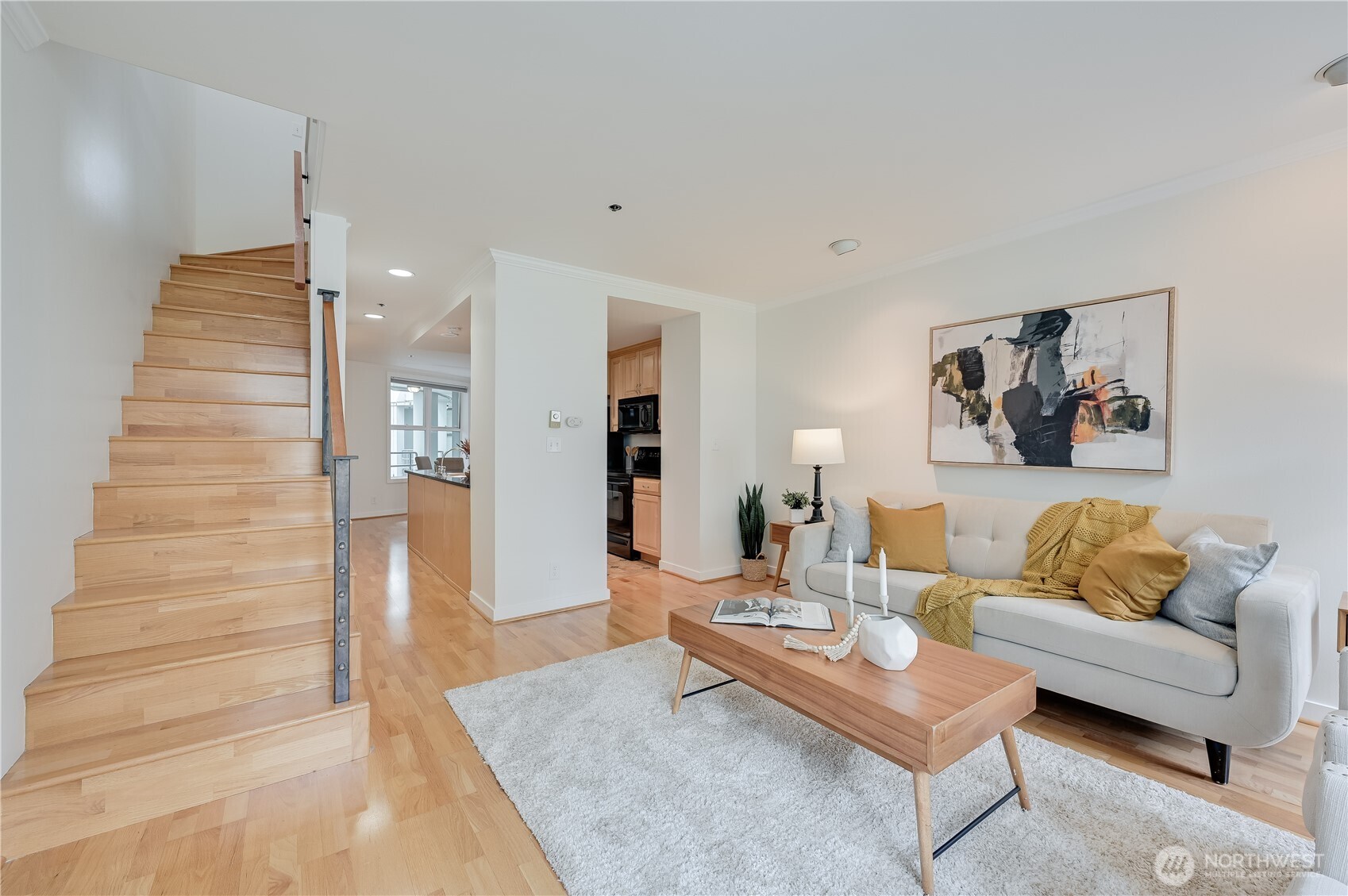 Seattle, Washington, 98101, United States, 2 Bedrooms Bedrooms, ,1 BathroomBathrooms,Residential,For Sale,1827633