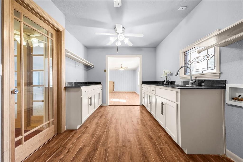 8248 Meadowbrook Drive, Fort Worth, Texas, 76120, United States, 5 Bedrooms Bedrooms, ,6 BathroomsBathrooms,Residential,For Sale,8248 Meadowbrook Drive,1666284