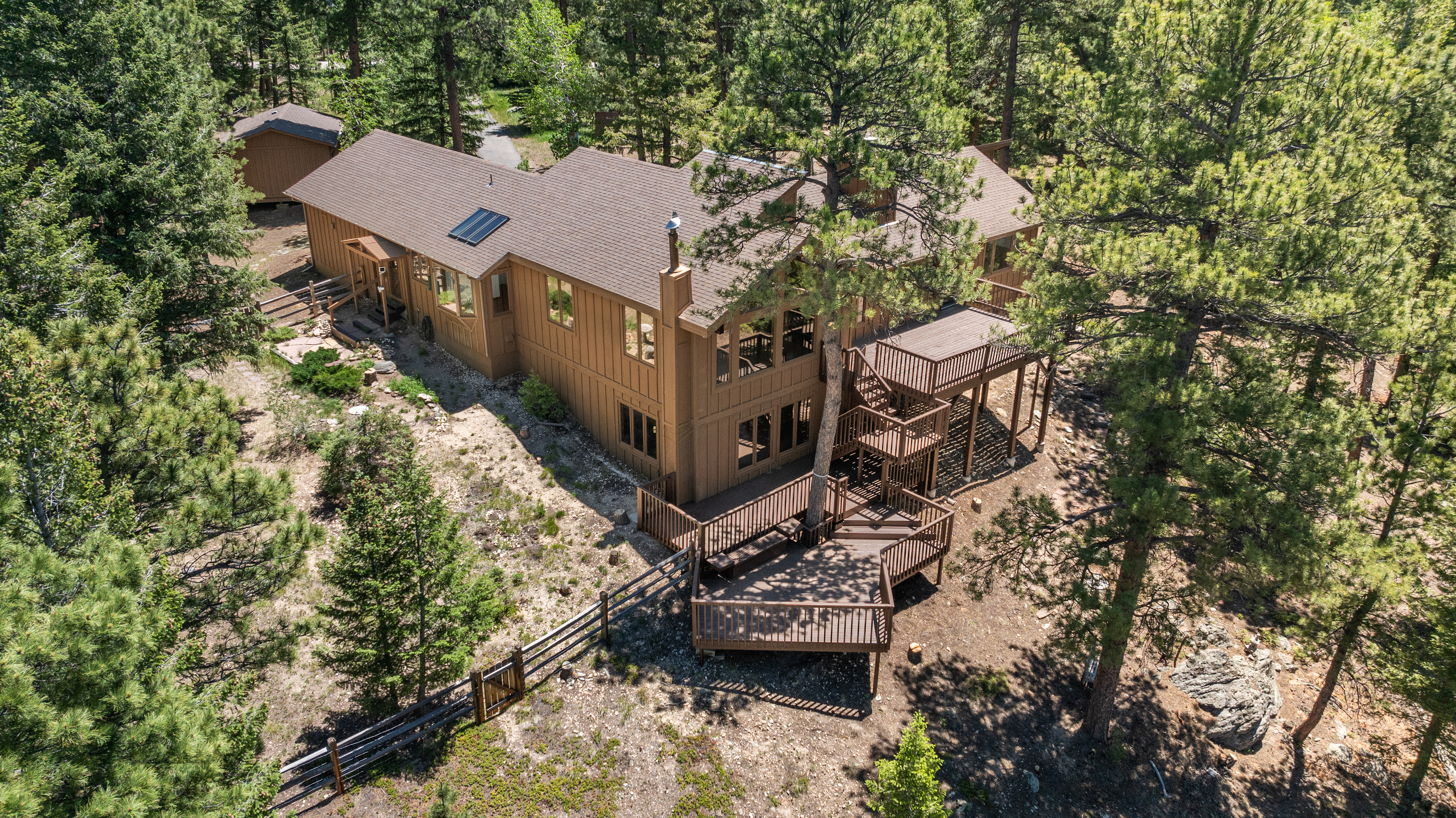  Custom Build with Sweeping Views - 物件實景