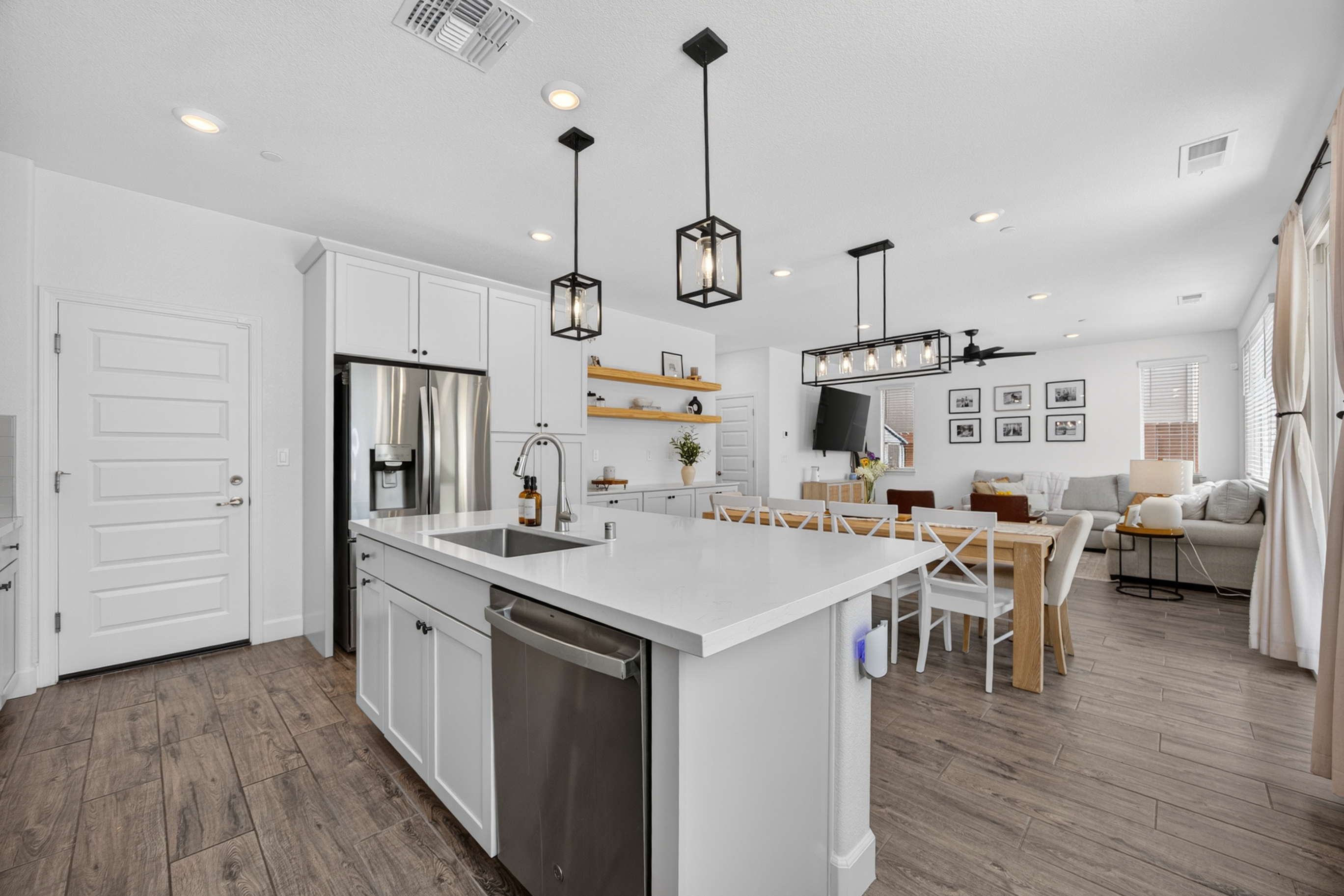  6016 Waddington Way, Roseville, CA, 95747 - 物件實景