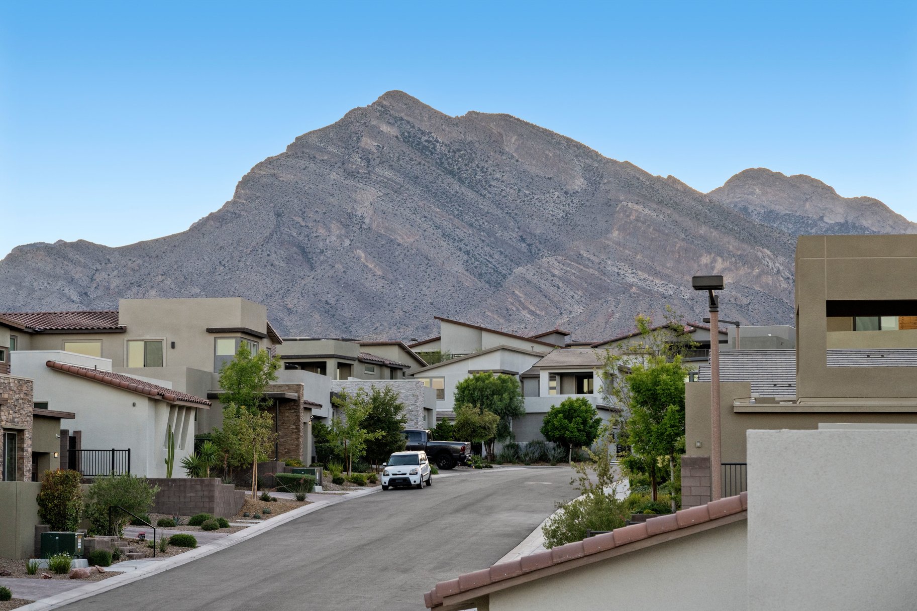  Upgraded Summerlin West Gated Home with Strip & Mountain Views - 物件實景