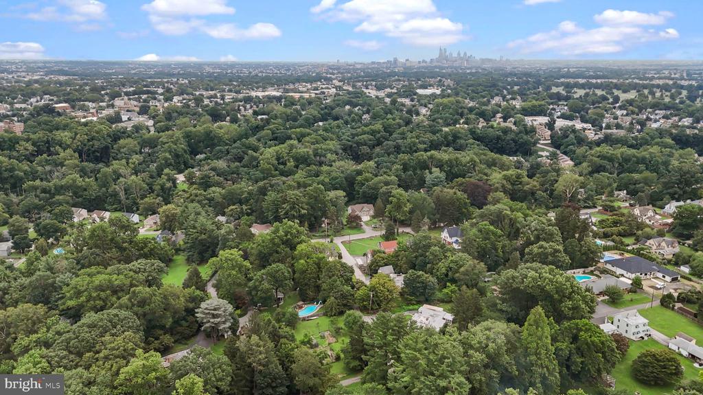 Lansdowne, Pennsylvania, 19050, United States, 5 Bedrooms Bedrooms, ,3 BathroomsBathrooms,Residential,For Sale,1926052