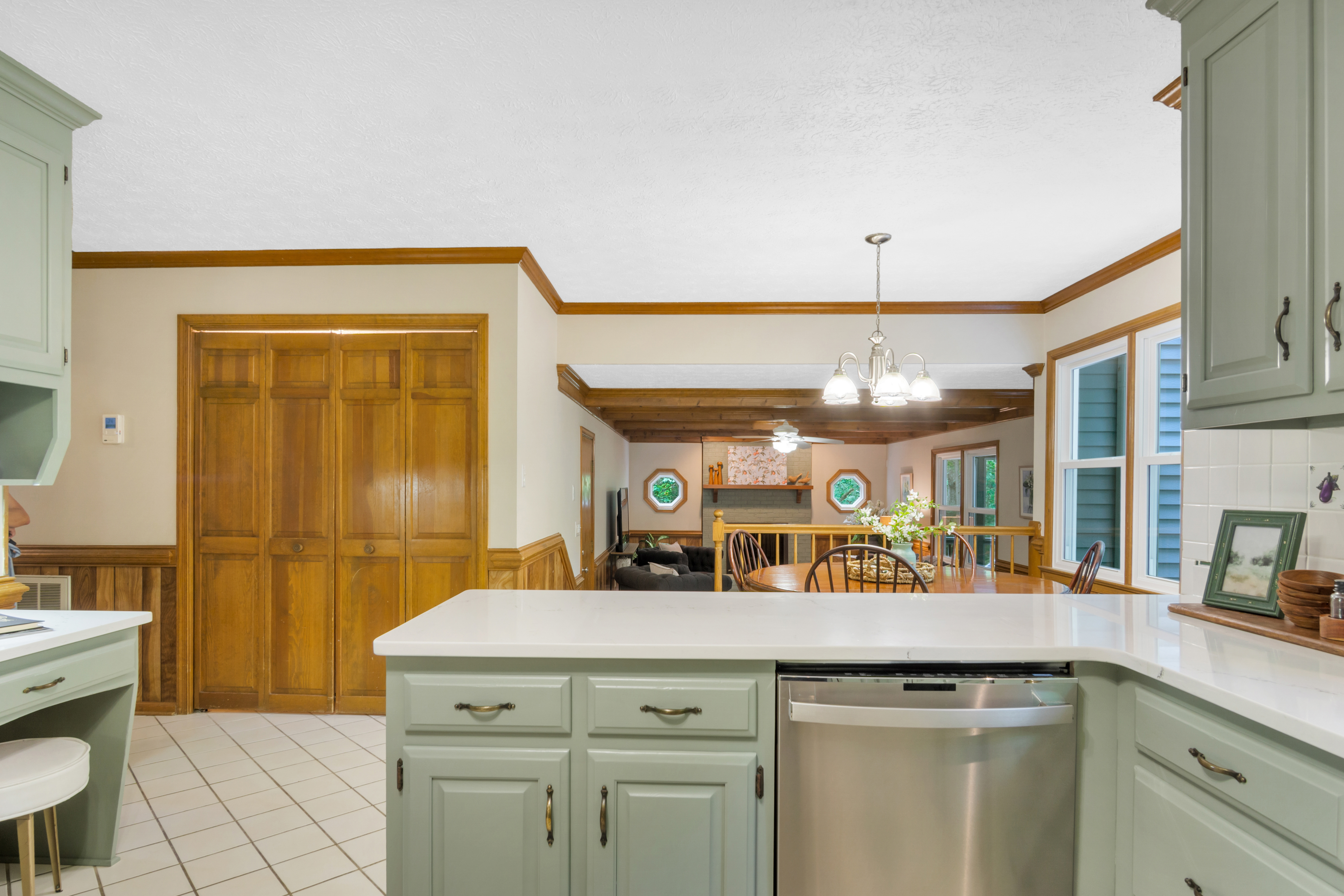 Williamsburg, Virginia, 23185, United States, 4 Bedrooms Bedrooms, ,4 BathroomsBathrooms,Residential,For Sale,1892691