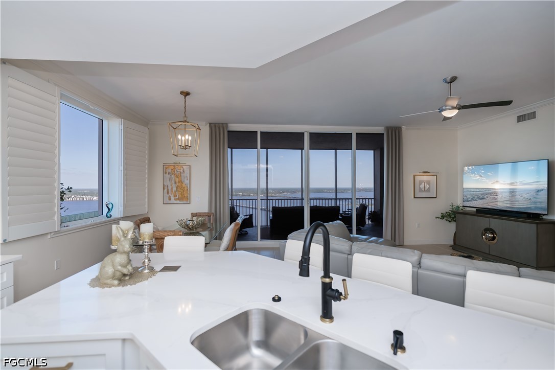 Fort Myers, Florida, 33901, United States, 3 Bedrooms Bedrooms, ,2 BathroomsBathrooms,Residential,For Sale,2037285