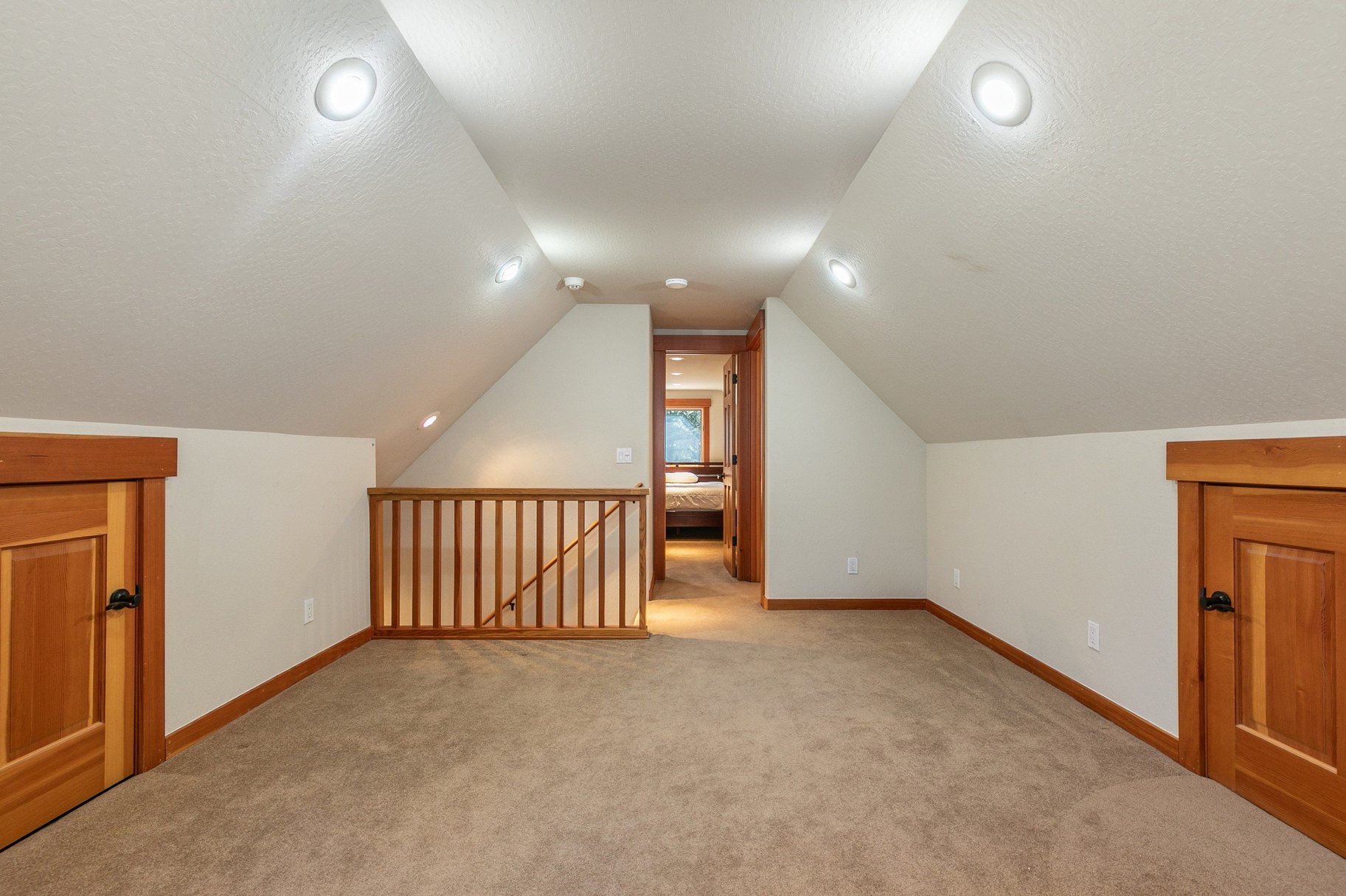  Home 3 Blocks from Lake Tahoe with 4 Car Garage for Cars & Boats - 物件實景
