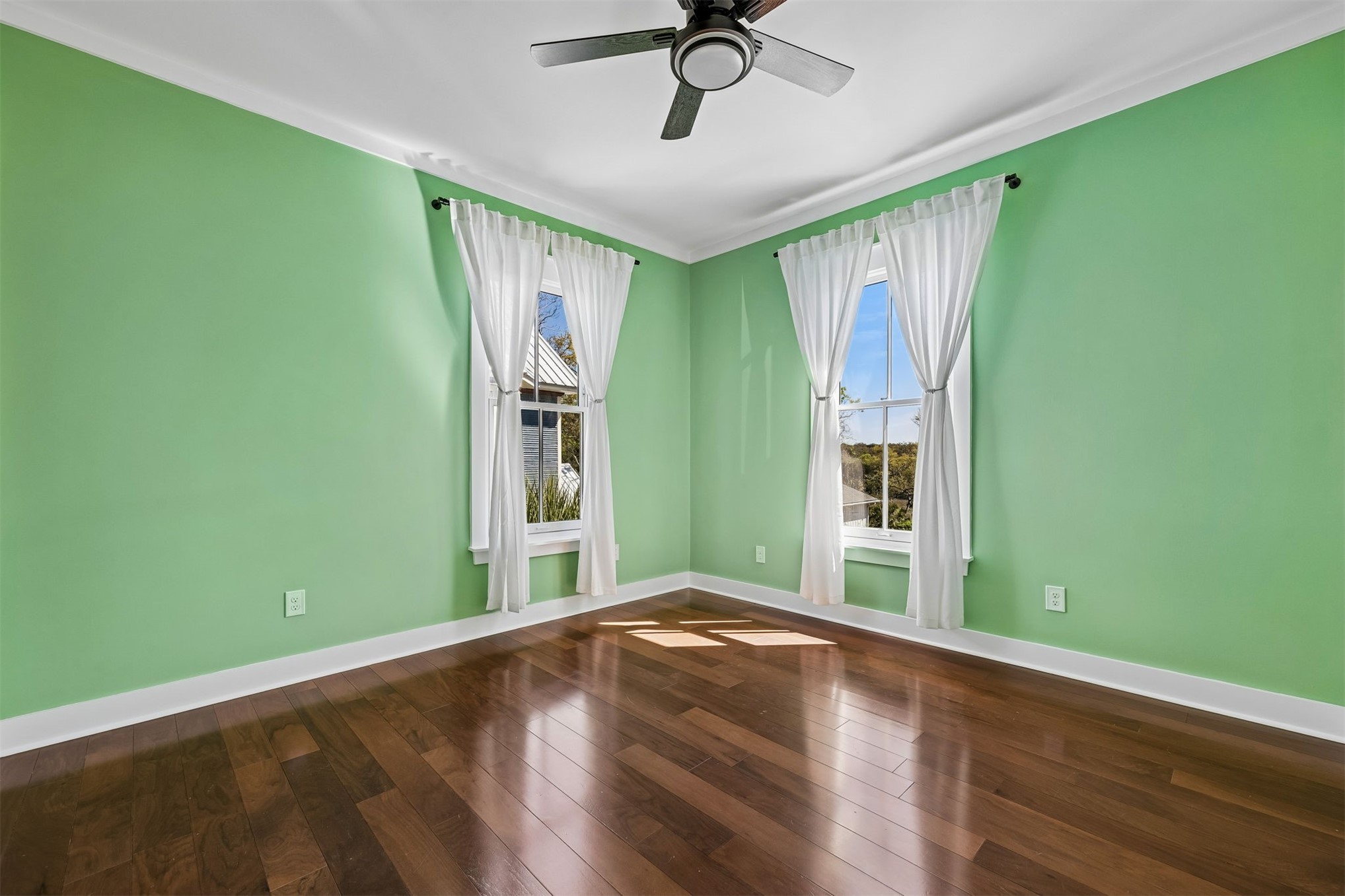Fernandina Beach, Florida, 32034, United States, 3 Bedrooms Bedrooms, ,2 BathroomsBathrooms,Residential,For Sale,2031253