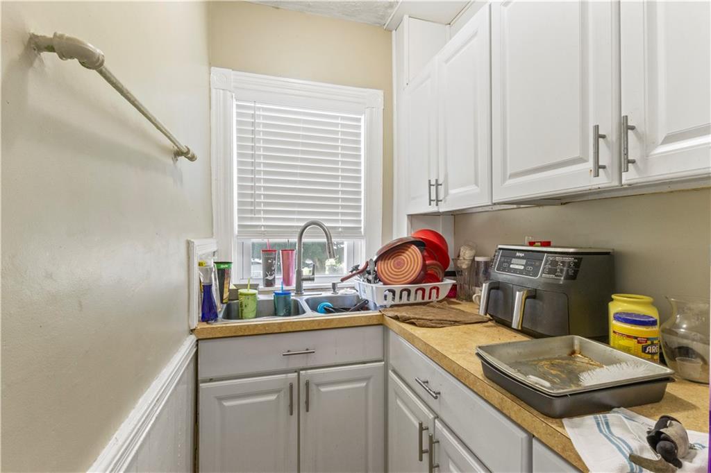 Pawtucket, Rhode Island, 02860, United States, 8 Bedrooms Bedrooms, ,3 BathroomsBathrooms,Residential,For Sale,2005644