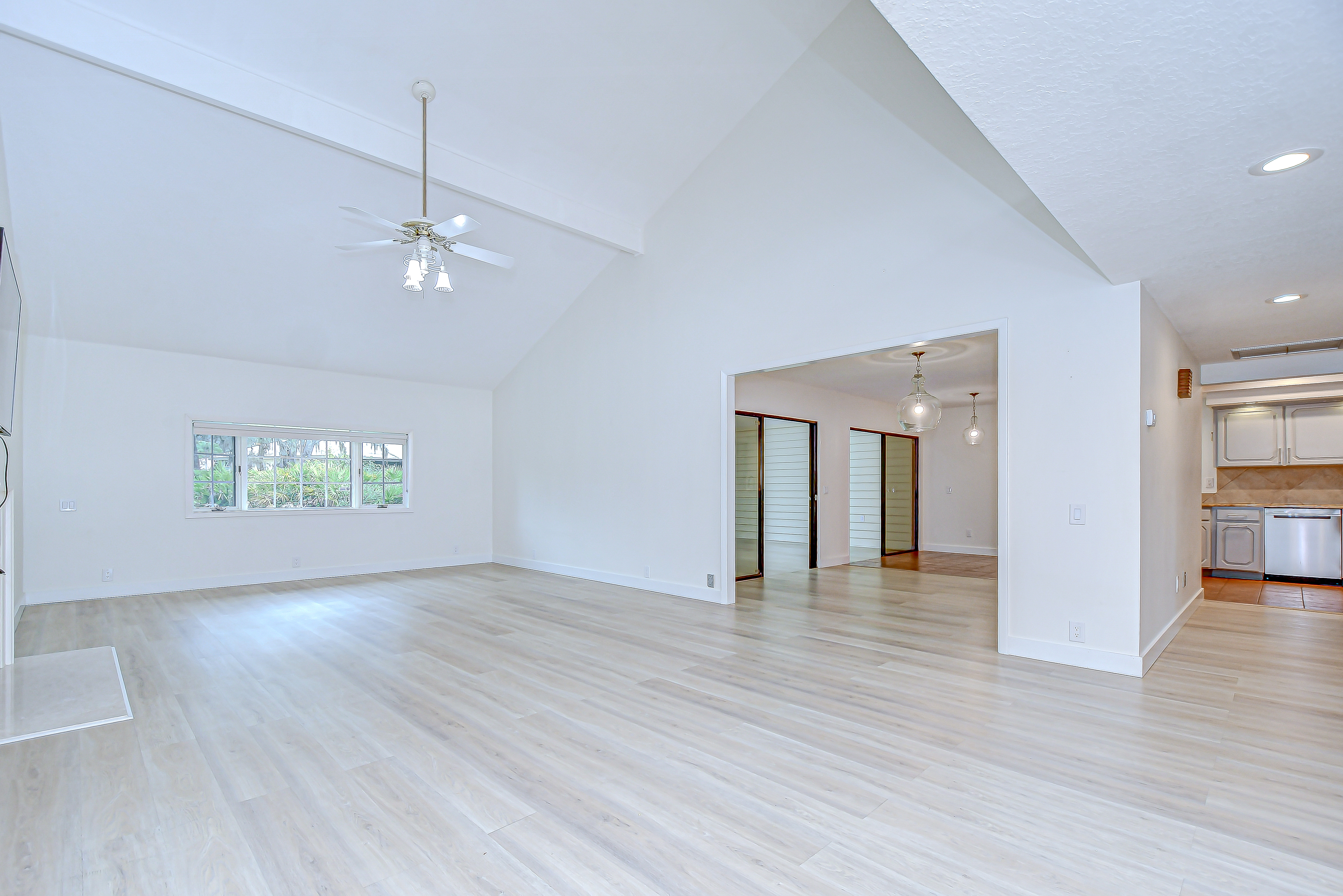 Wesley Chapel, Florida, 33543, United States, 3 Bedrooms Bedrooms, ,3 BathroomsBathrooms,Residential,For Sale,1915571