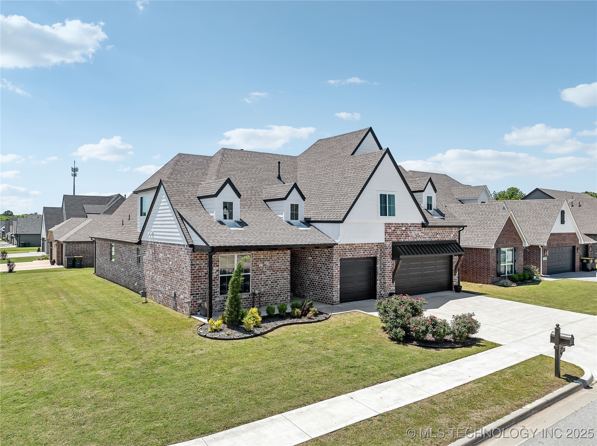 Bixby, Oklahoma, 74008, United States, 4 Bedrooms Bedrooms, ,4 BathroomsBathrooms,Residential,For Sale,1819020