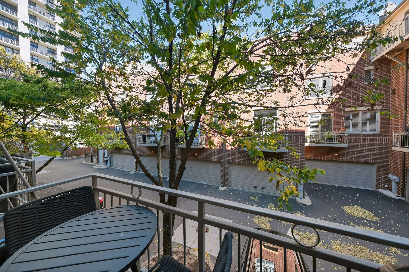 Chicago, Illinois, 60616, United States, 3 Bedrooms Bedrooms, ,3 BathroomsBathrooms,Residential,For Sale,1986457