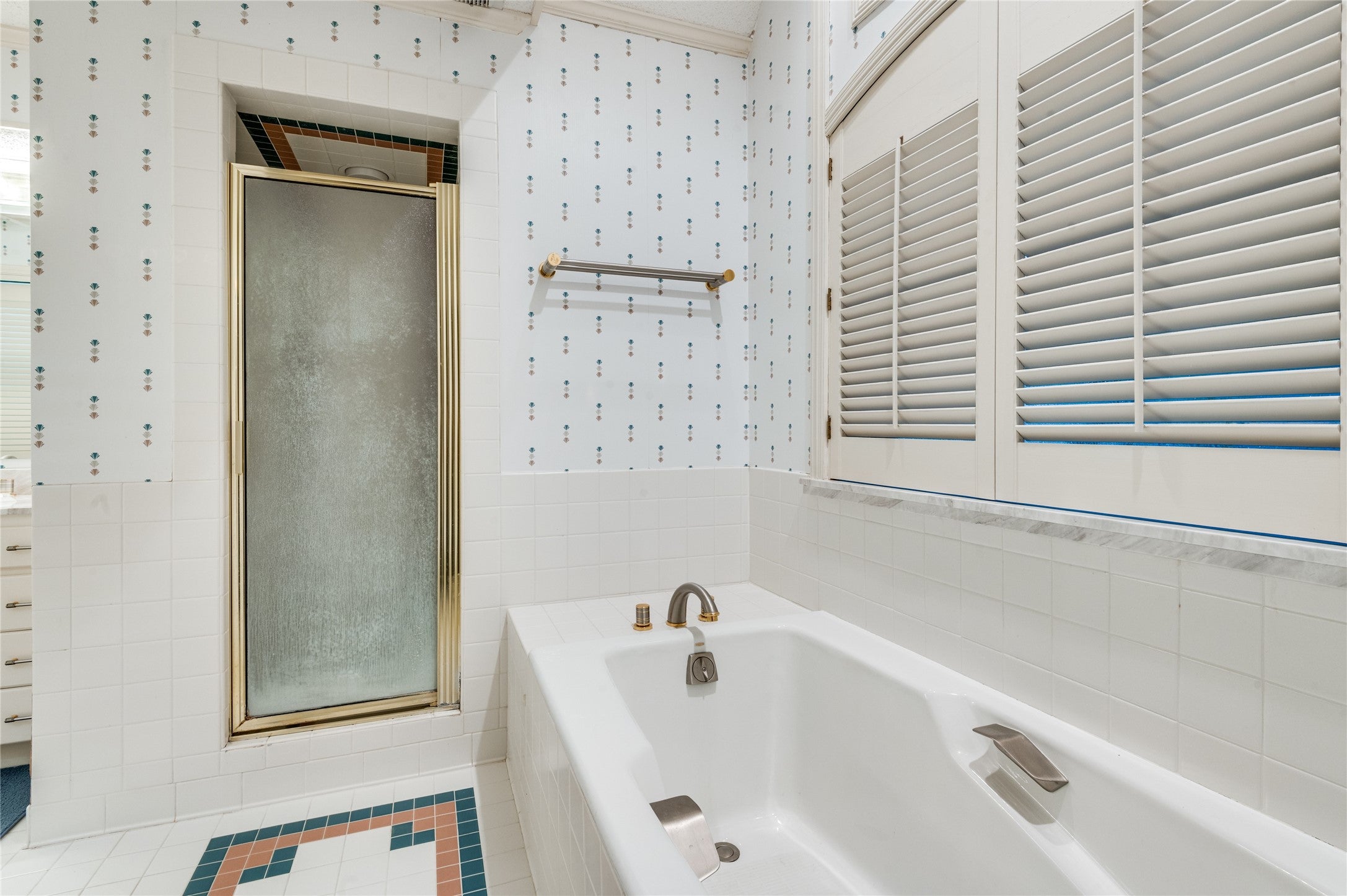 Bedford, Texas, 76021, United States, 5 Bedrooms Bedrooms, ,4 BathroomsBathrooms,Residential,For Sale,1976137