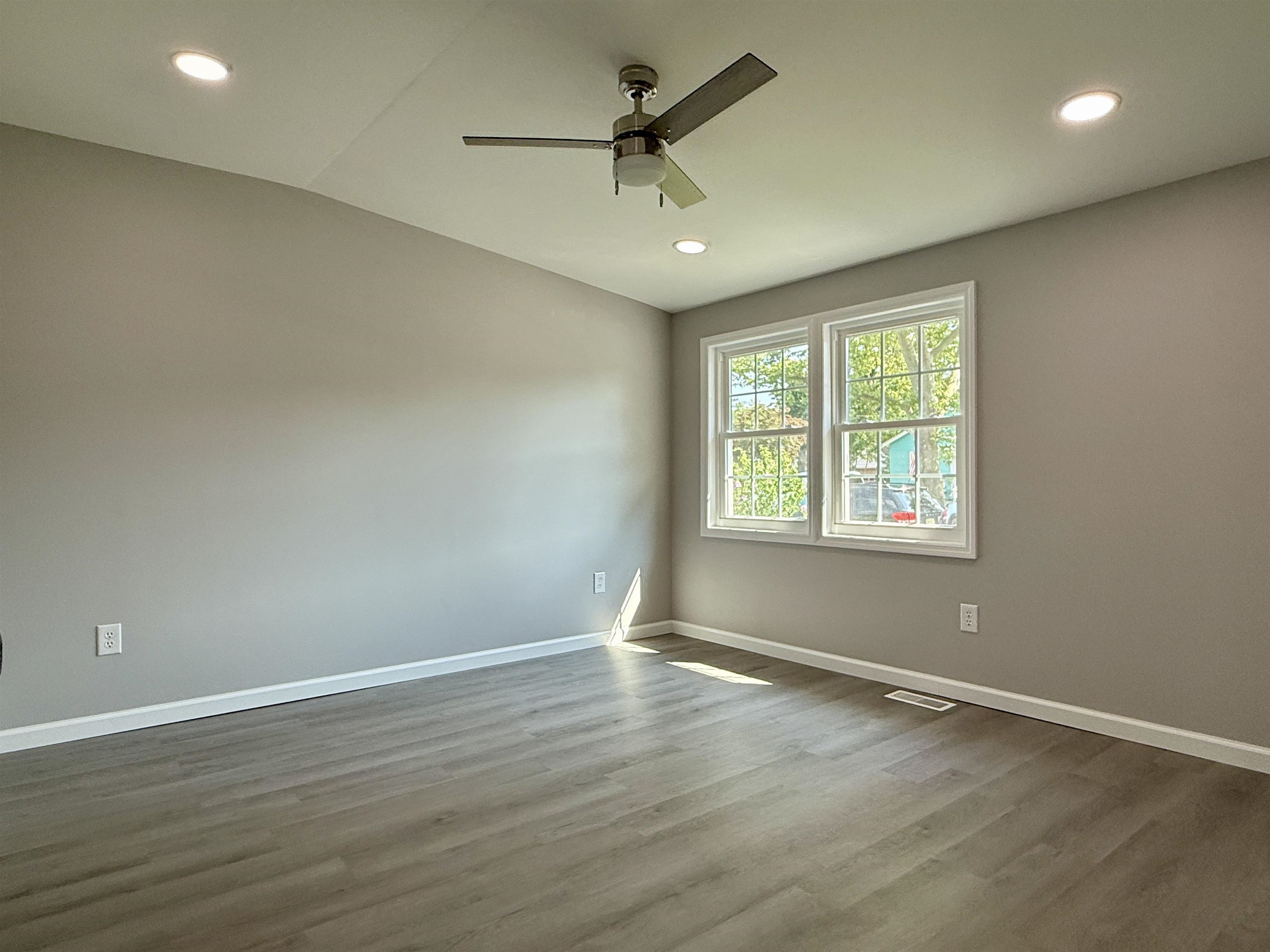 Del Haven, New Jersey, 08251, United States, 4 Bedrooms Bedrooms, ,3 BathroomsBathrooms,Residential,For Sale,1927853