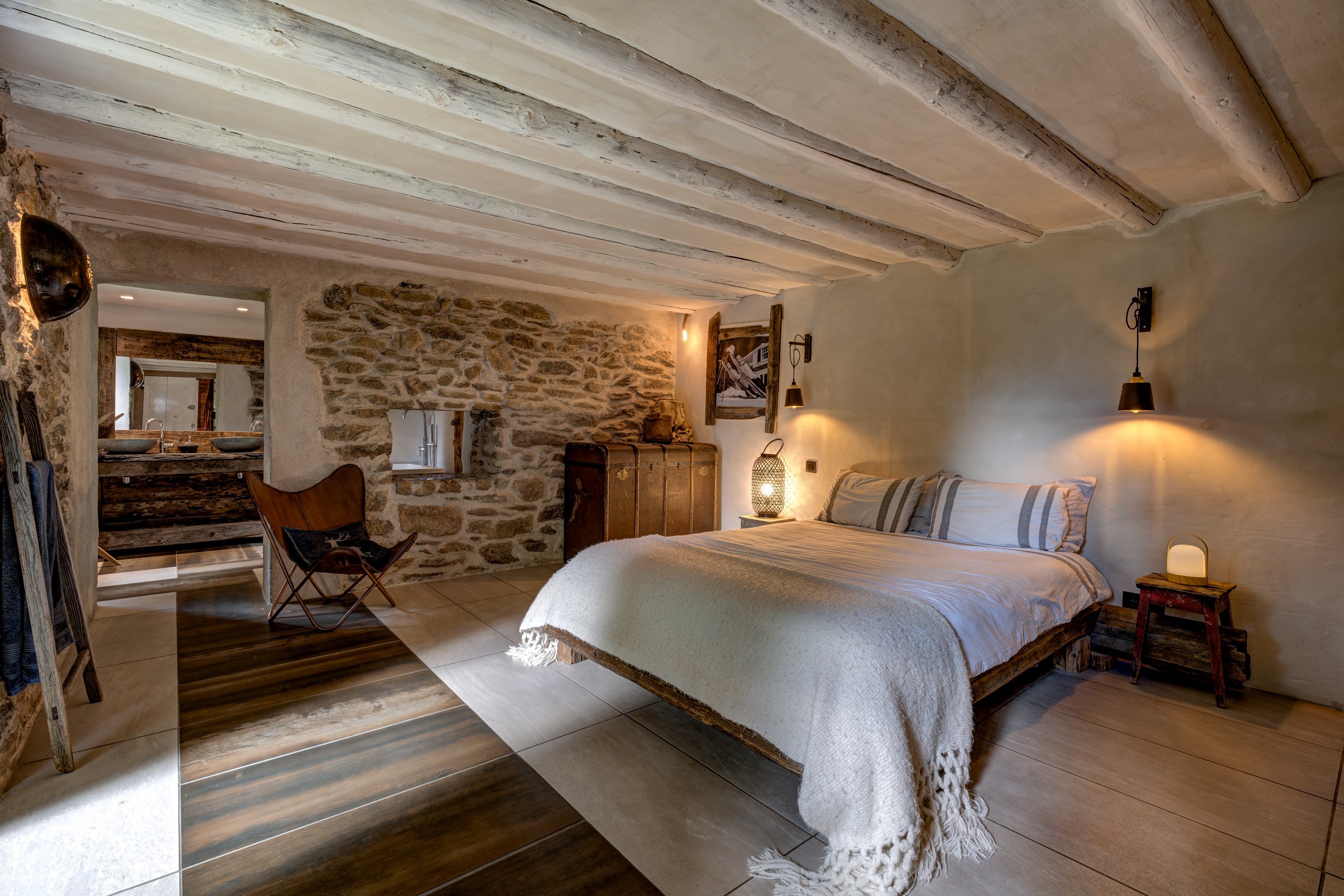  EXCLUSIVITY - CHALET DIANE & 2 GUEST HOUSES - 物件實景