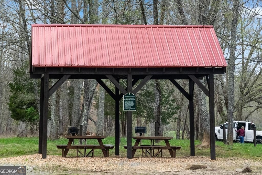 Blue Ridge, Georgia, 30513, United States, 4 Bedrooms Bedrooms, ,3 BathroomsBathrooms,Residential,For Sale,1919420