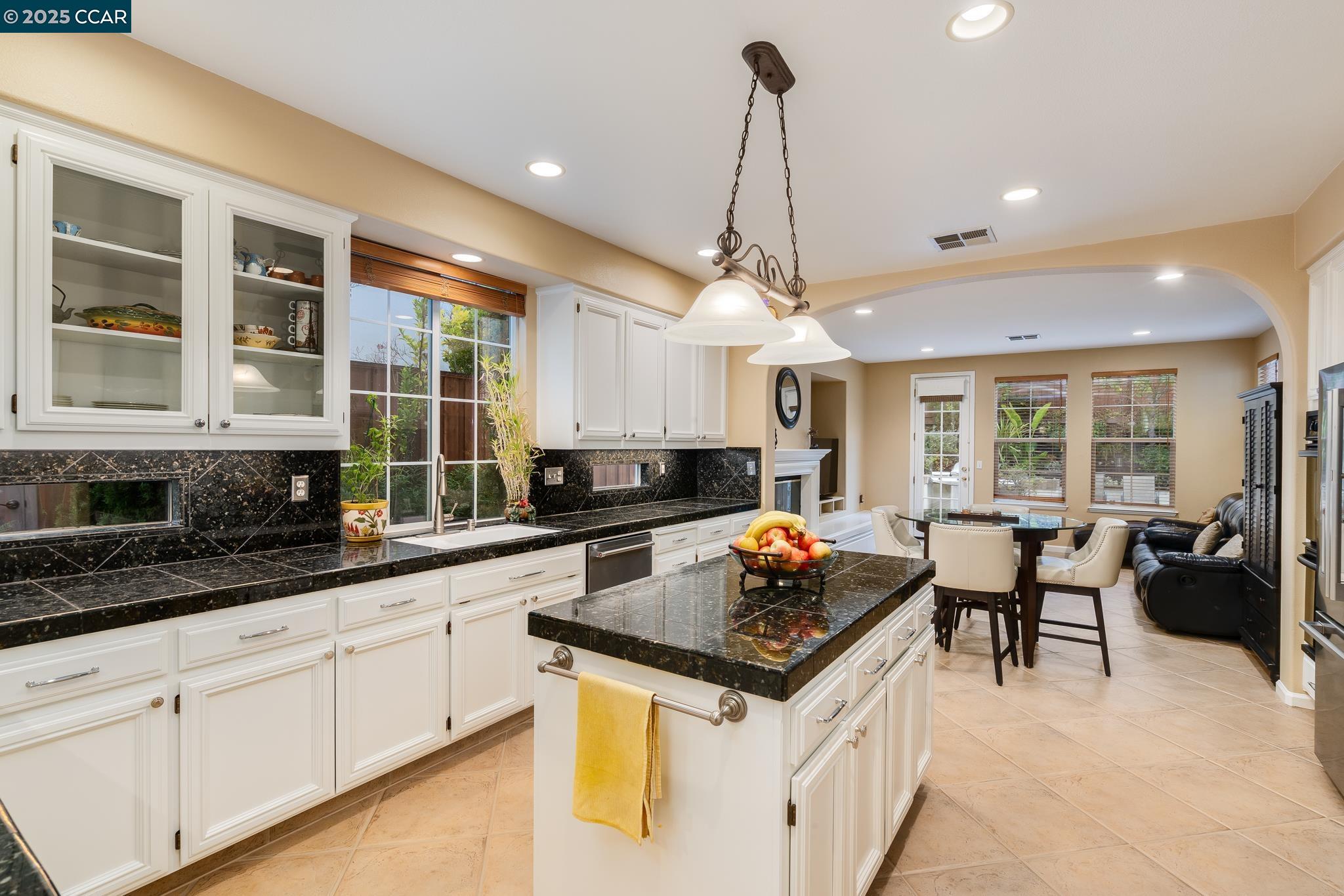 San Ramon, California, 94582, United States, 4 Bedrooms Bedrooms, ,3 BathroomsBathrooms,Residential,For Sale,1988285