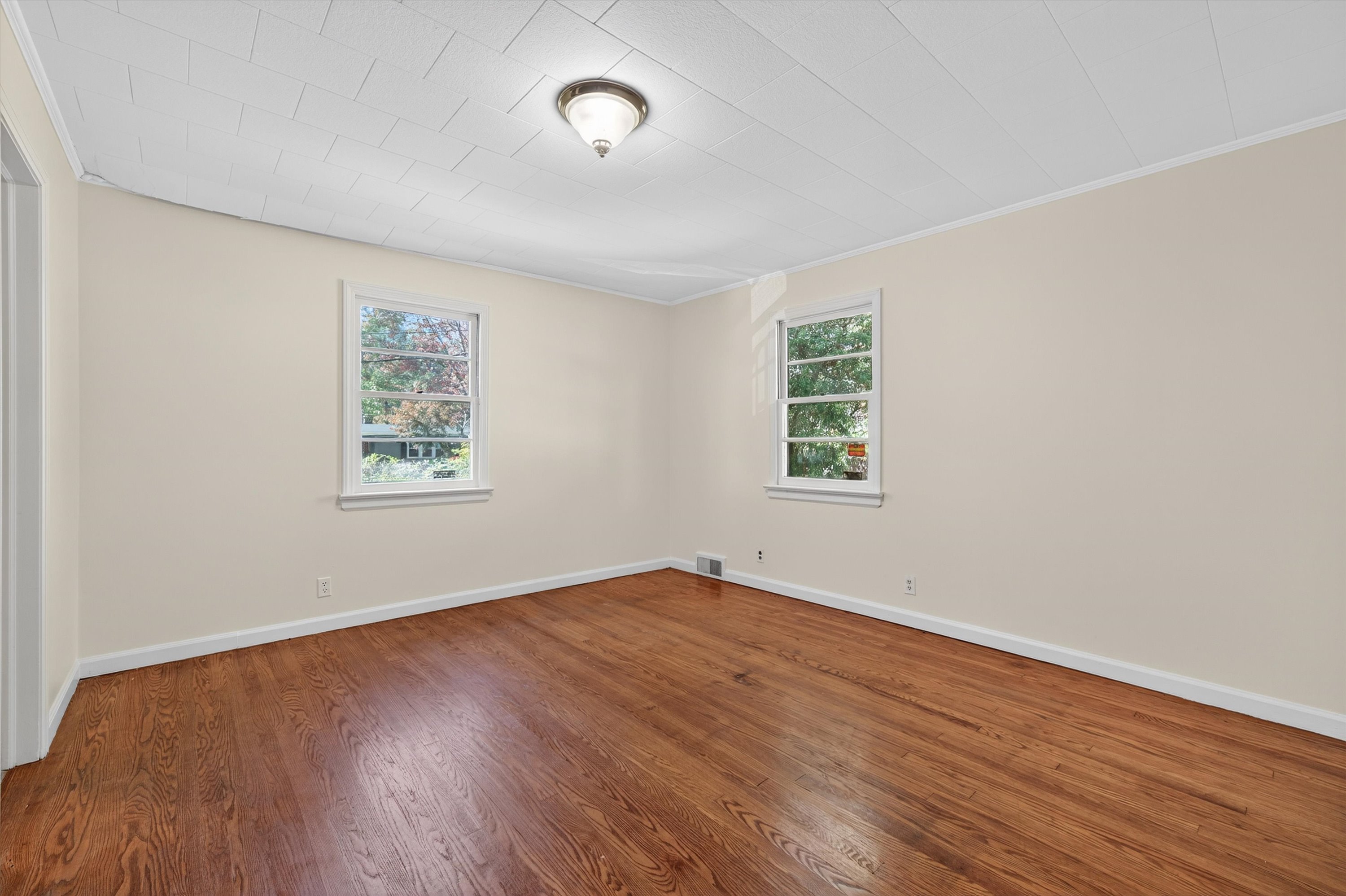 Monroe, New York, 10950, United States, 3 Bedrooms Bedrooms, ,2 BathroomsBathrooms,Residential,For Sale,1983456