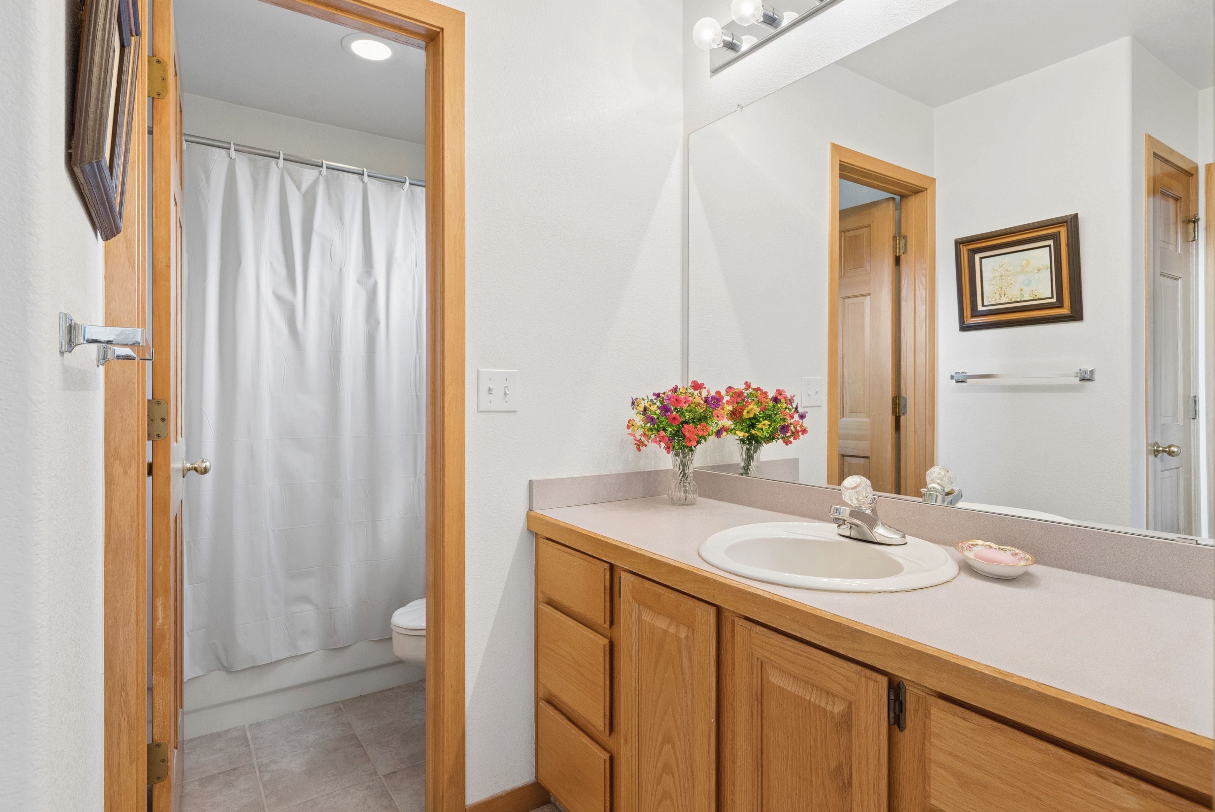 Custom Built Home on a Rolling 1.5 Acre Lot in Highly Desired Paradise Hills - 物件實景