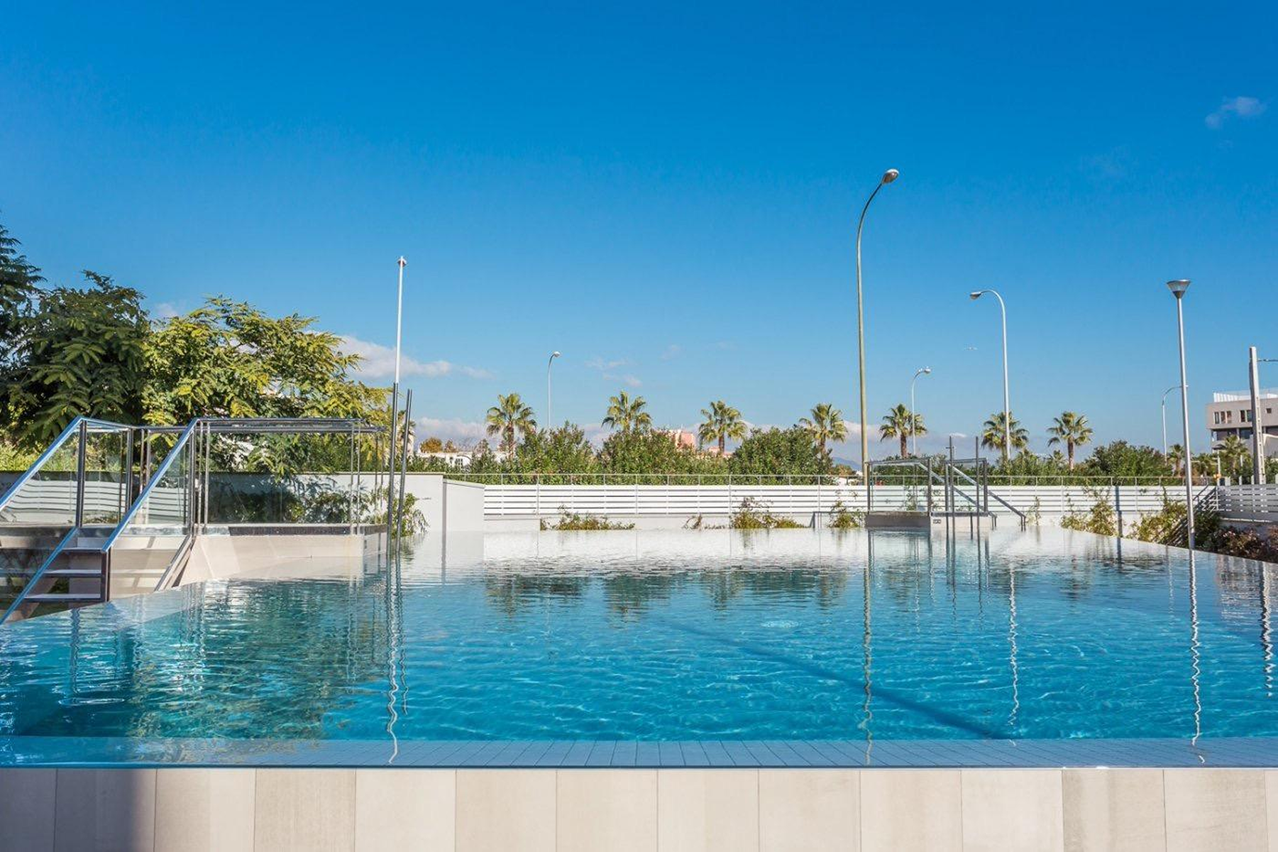  Seafront apartment with terrace in Portixol, Palma - 物件實景
