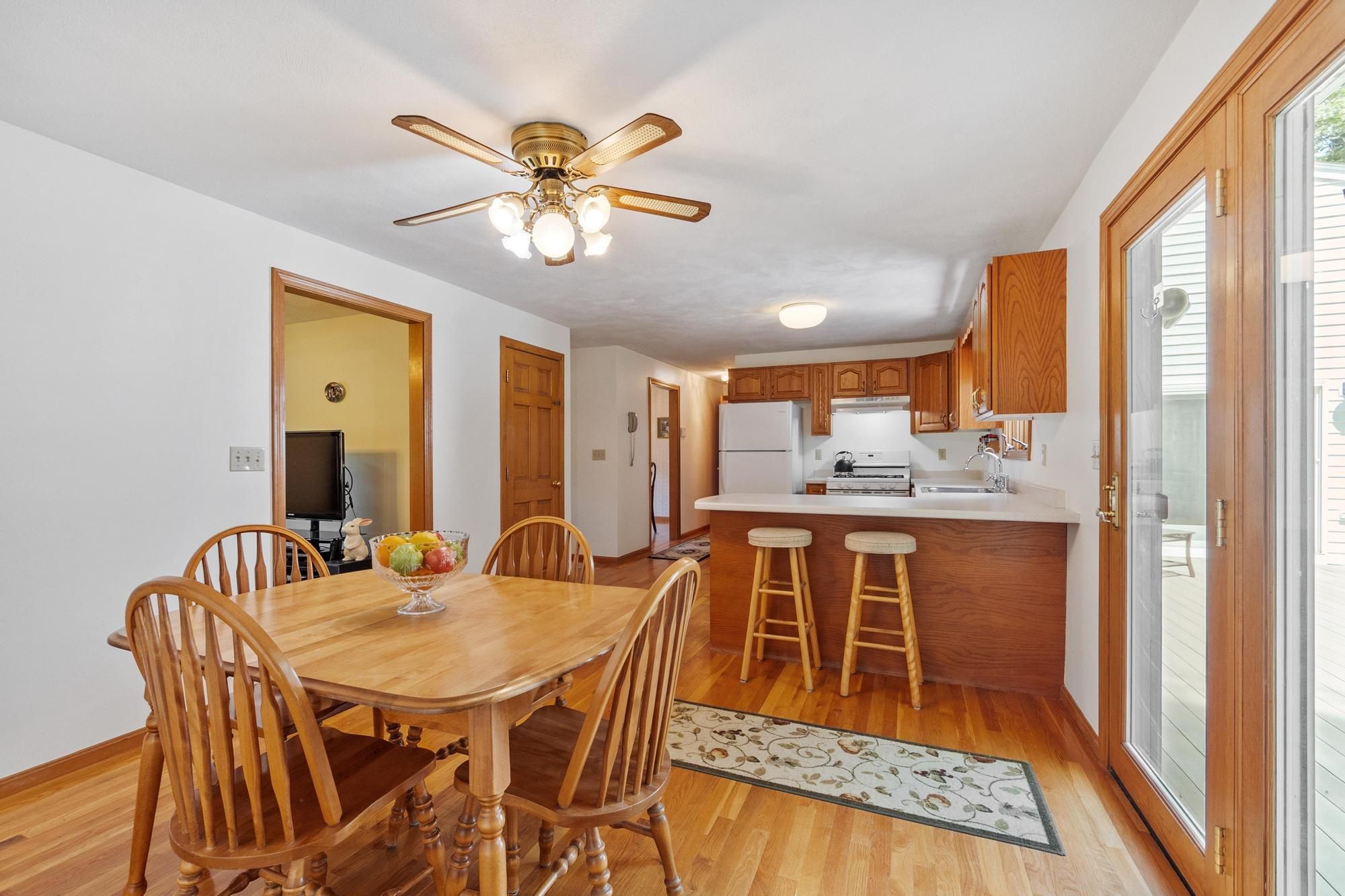  47 Sequoia Drive, Tyngsborough, MA, 01879 - 物件實景