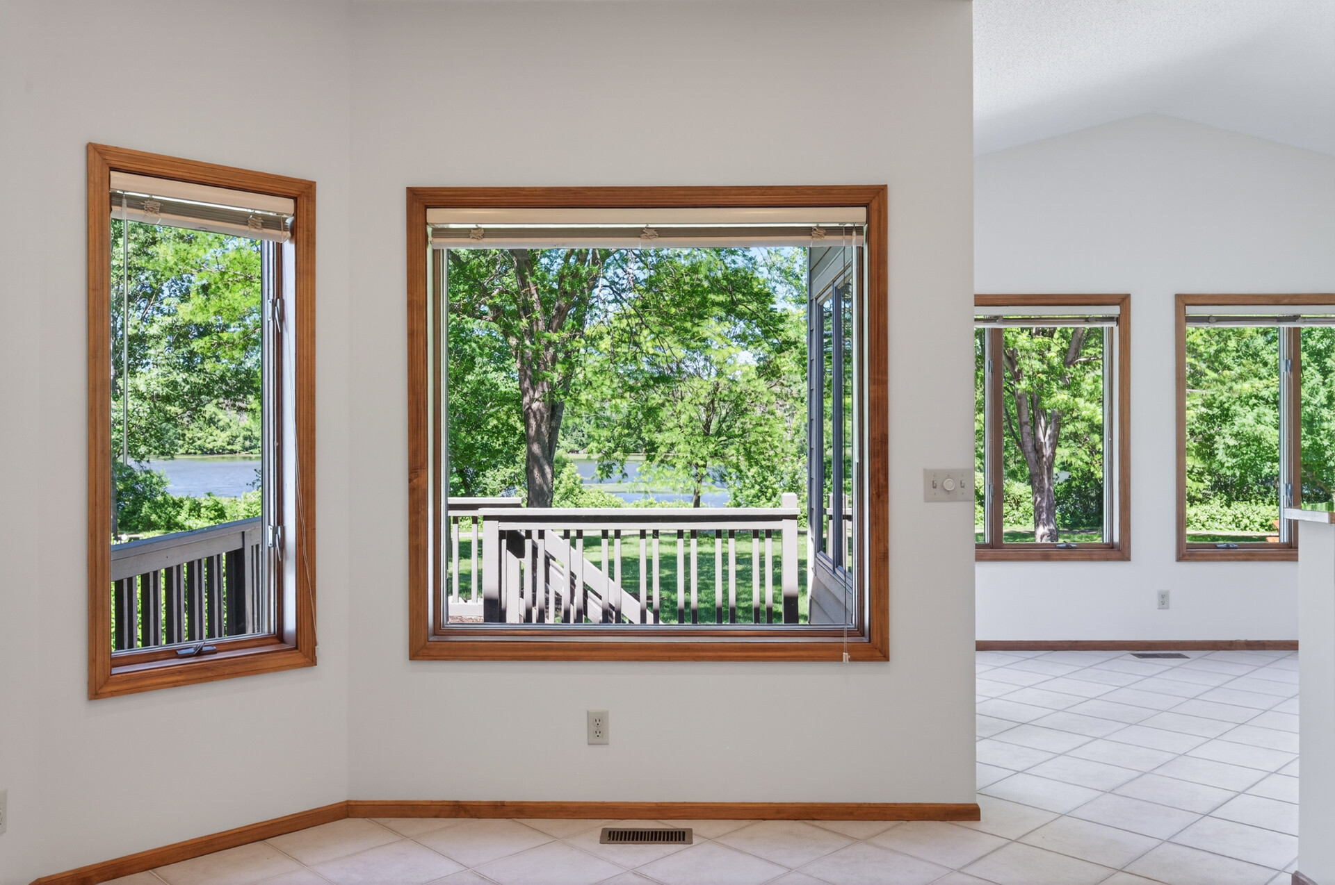  Luxury Lakeside Retreat in the Heart of Woodbury - 物件實景