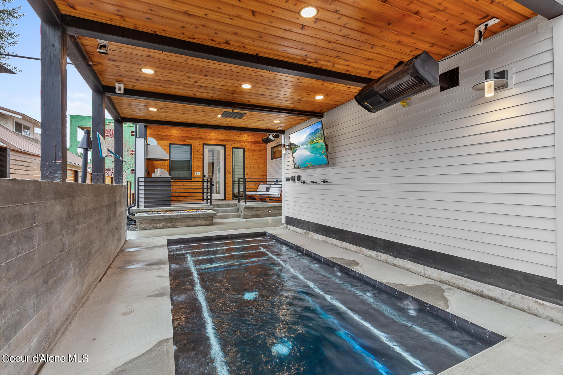 Coeur d'Alene, Idaho, 83814, United States, 4 Bedrooms Bedrooms, ,1 BathroomBathrooms,Residential,For Sale,1975946