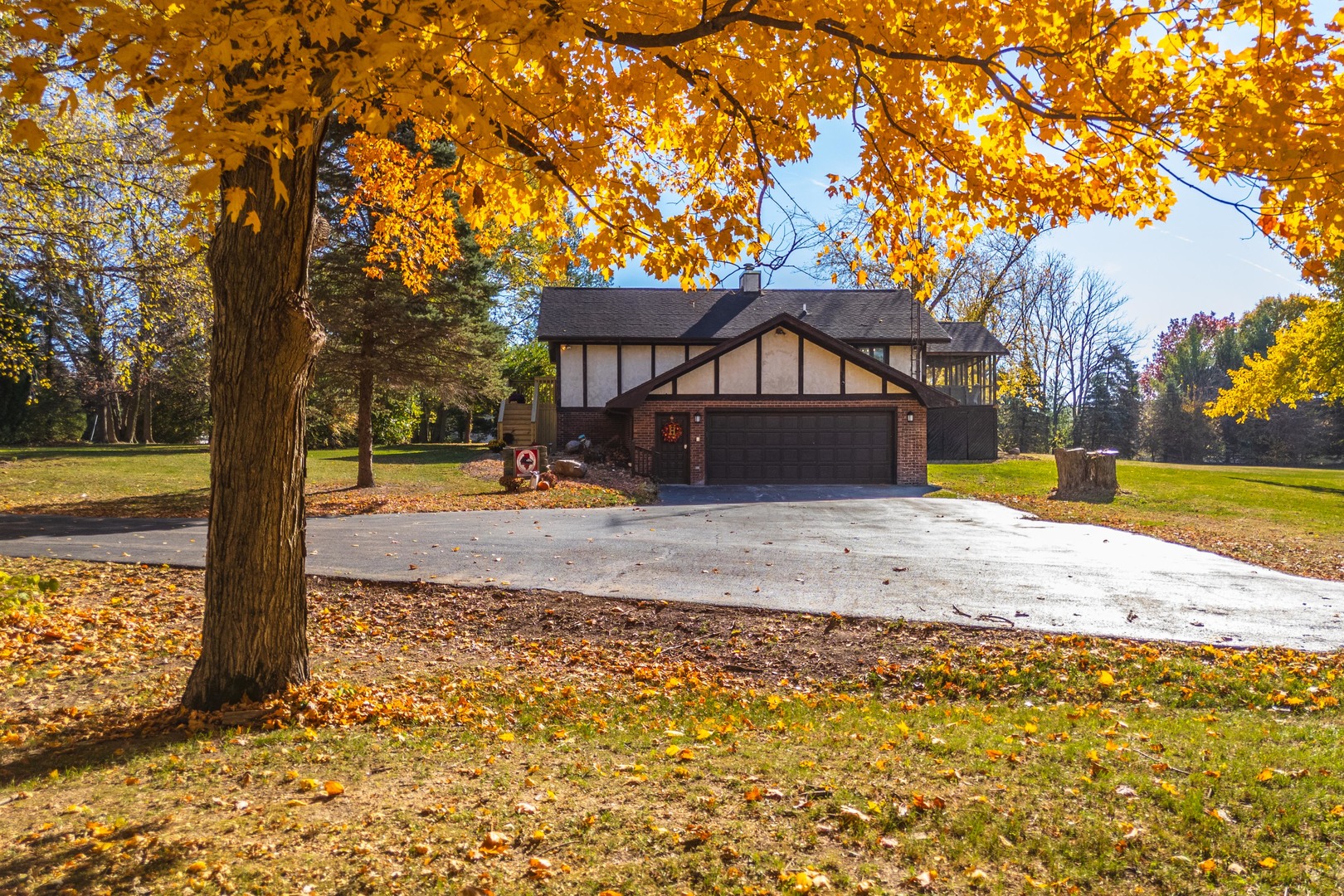 Heyworth, Illinois, 61745, United States, 3 Bedrooms Bedrooms, ,3 BathroomsBathrooms,Residential,For Sale,1989180