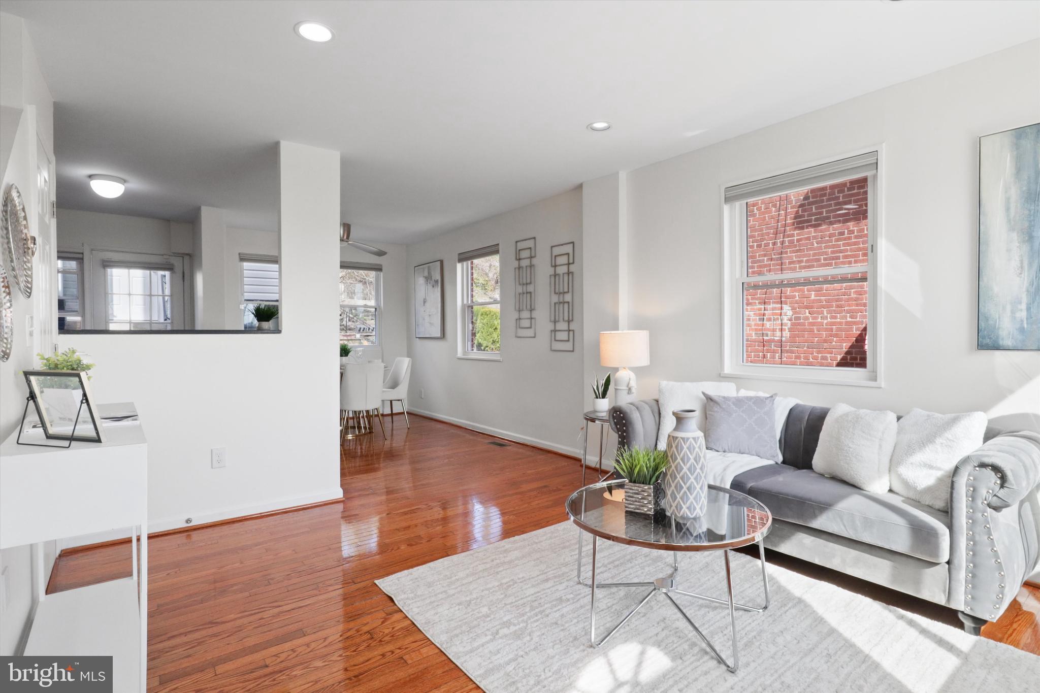 Washington, District of Columbia, 20012, United States, 2 Bedrooms Bedrooms, ,2 BathroomsBathrooms,Residential,For Sale,1983758