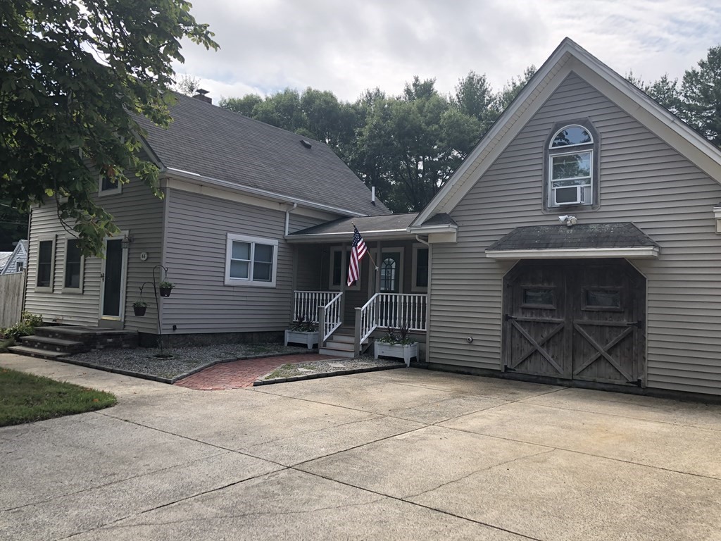 Peabody, Massachusetts, 01960, United States, 3 Bedrooms Bedrooms, ,3 BathroomsBathrooms,Residential,For Sale,1878356