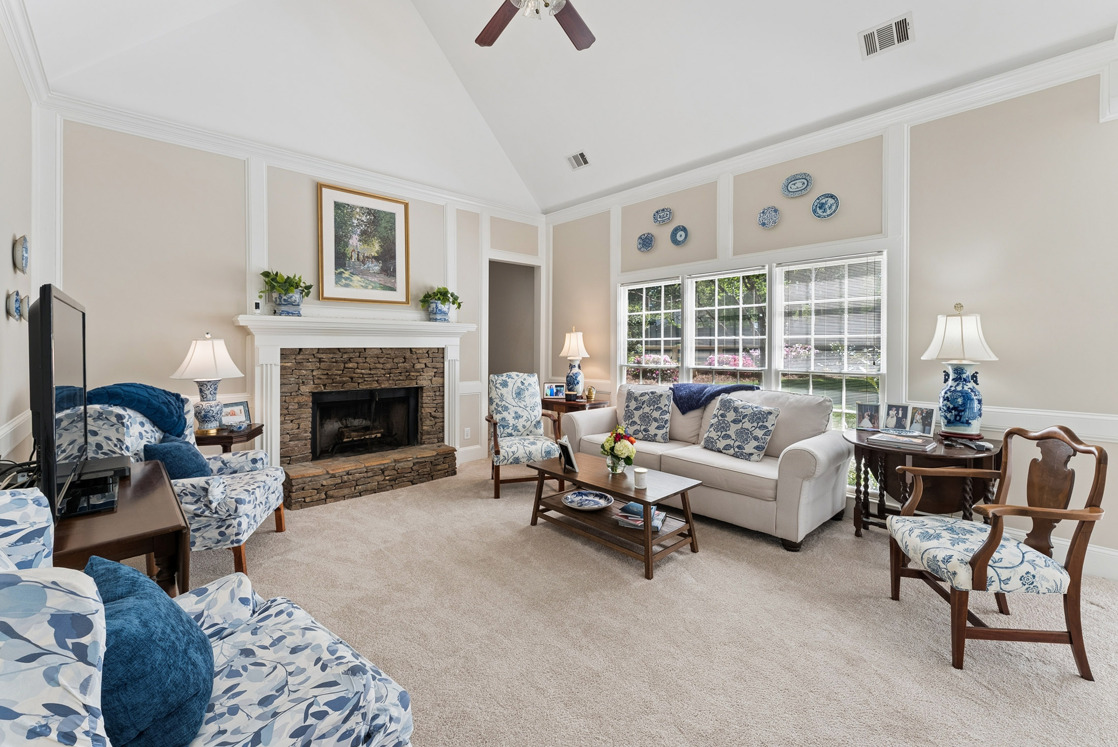  Unbeatable Appeal and Location in Crabapple Chase - 物件實景