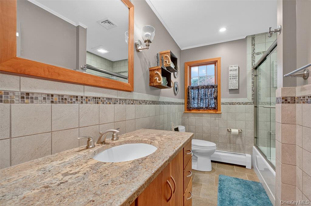 Poughkeepsie, New York, 12603, United States, 3 Bedrooms Bedrooms, ,2 BathroomsBathrooms,Residential,For Sale,1980252