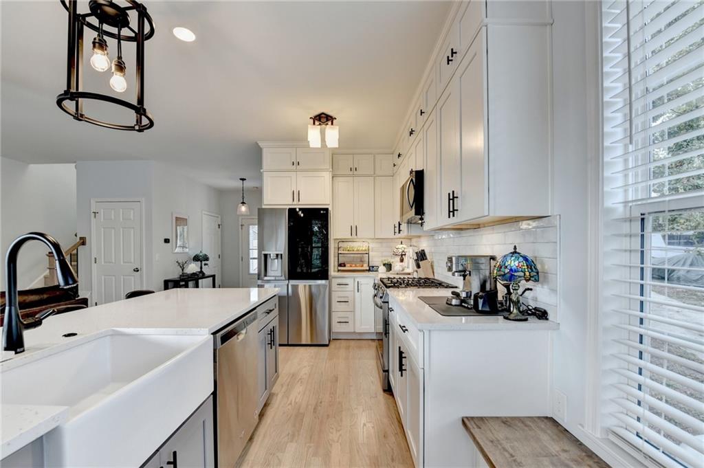 Gainesville, Georgia, 30506, United States, 2 Bedrooms Bedrooms, ,2 BathroomsBathrooms,Residential,For Sale,2040403