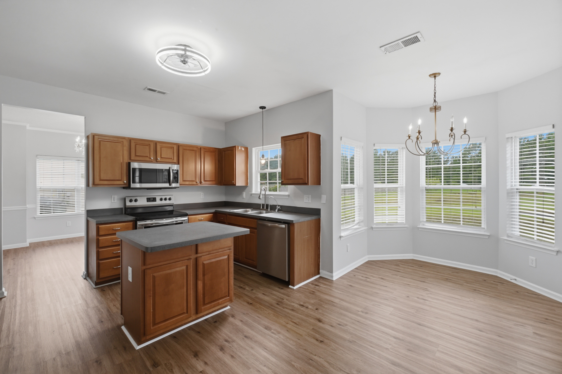  145 Pier Landing Loop, South Mills, NC, 27976 - 物件實景
