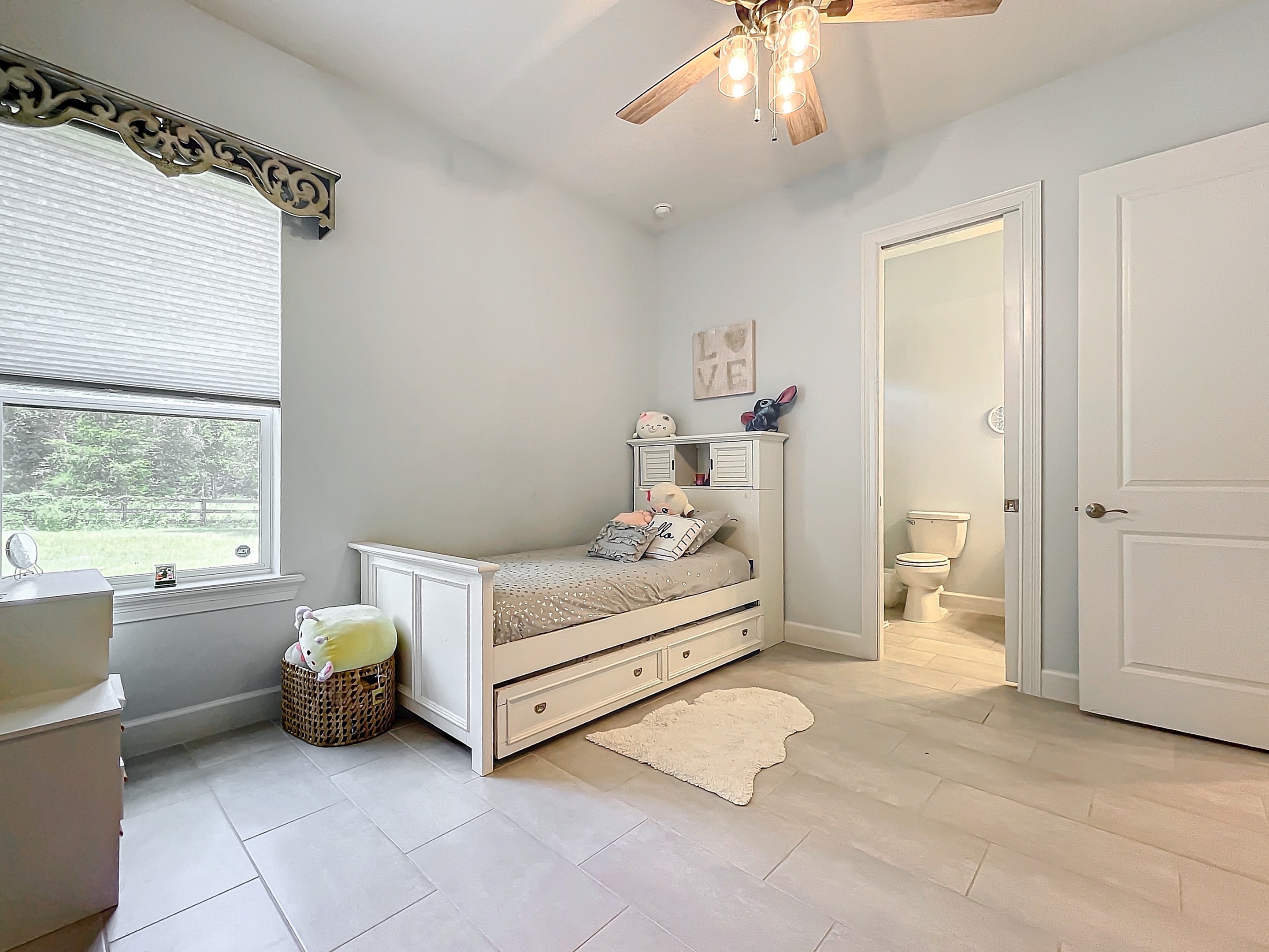 Clermont, Florida, 34715, United States, 5 Bedrooms Bedrooms, ,4 BathroomsBathrooms,Residential,For Sale,2008846