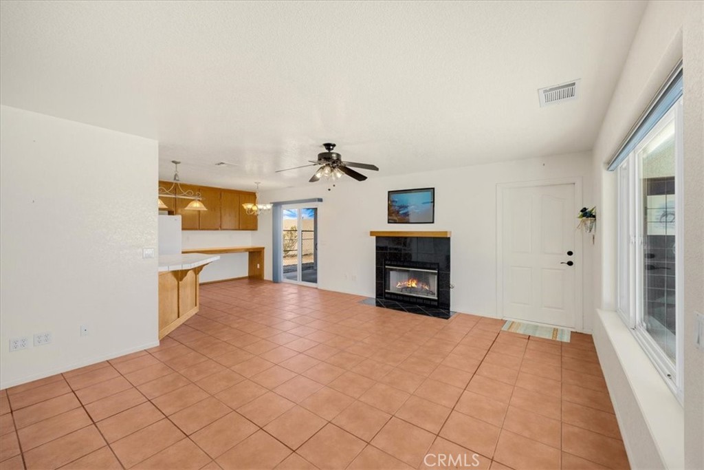 Hesperia, California, 92345, United States, ,Residential,For Sale,1942846