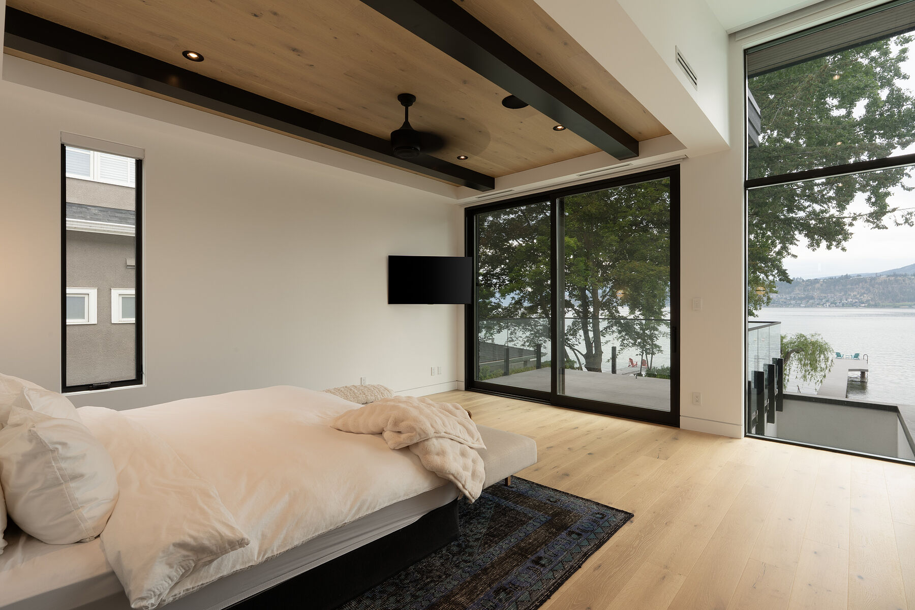  Luxury on the Abbott Corridor - 物件實景