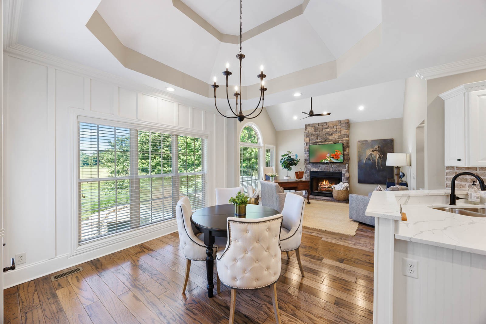 Clarksville, Tennessee, 37043, United States, 4 Bedrooms Bedrooms, ,5 BathroomsBathrooms,Residential,For Sale,1997798