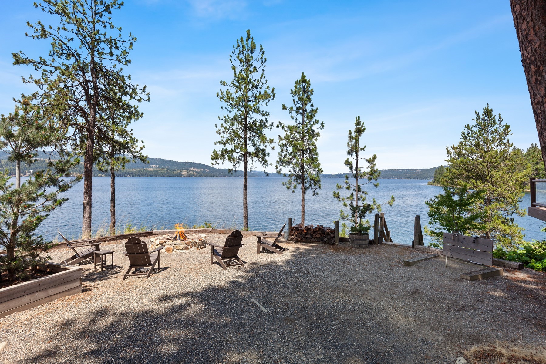  Captivating Upscale Log Lakefront Retreat - 物件實景