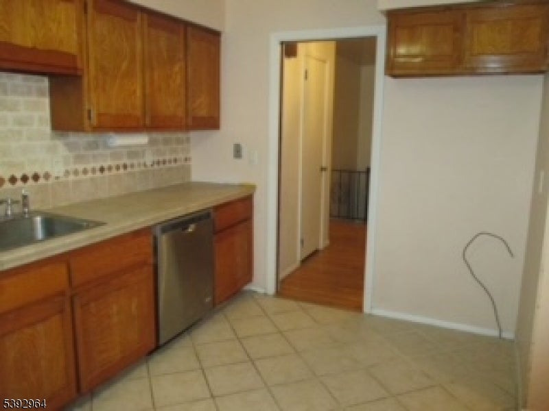 Paterson City, New Jersey, 07502, United States, 4 Bedrooms Bedrooms, ,2 BathroomsBathrooms,Residential,For Sale,2005510