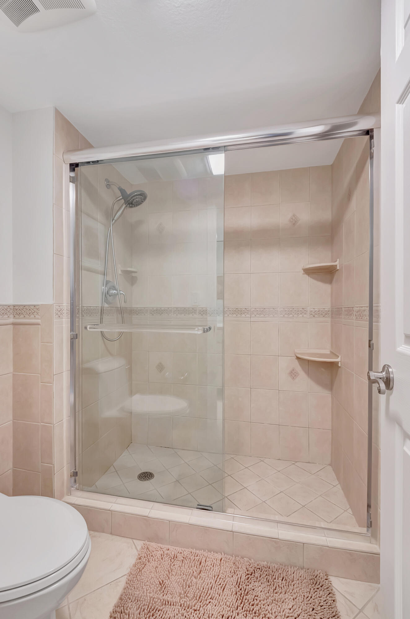 Highland Beach, Florida, 33487, United States, 2 Bedrooms Bedrooms, ,2 BathroomsBathrooms,Residential,For Sale,1907746