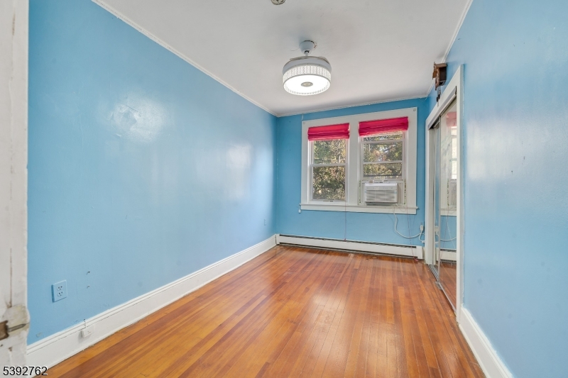 Rahway City, New Jersey, 07065, United States, 5 Bedrooms Bedrooms, ,2 BathroomsBathrooms,Residential,For Sale,1968734