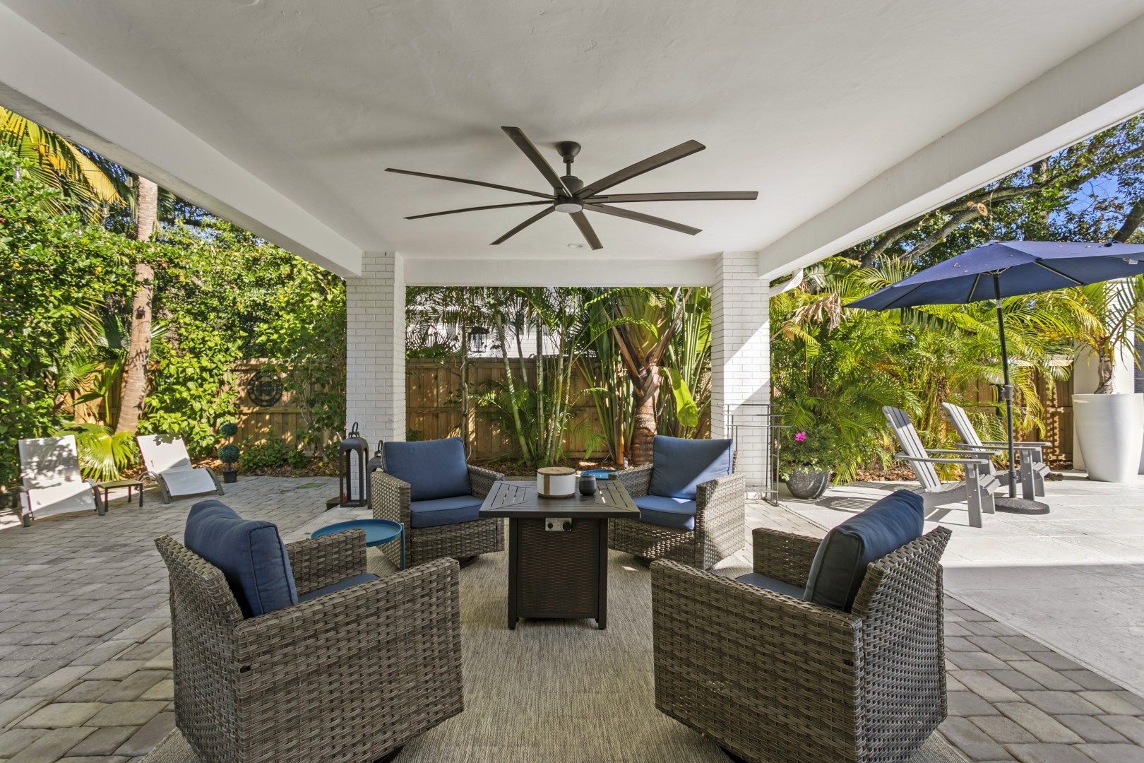 Tampa, Florida, 33629, United States, 4 Bedrooms Bedrooms, ,5 BathroomsBathrooms,Residential,For Sale,2010401