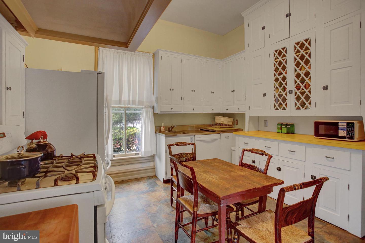 144 W Main Street, Waynesboro, Pennsylvania, 17268, United States, 7 Bedrooms Bedrooms, ,4 BathroomsBathrooms,Residential,For Sale,144 W Main Street,1662574