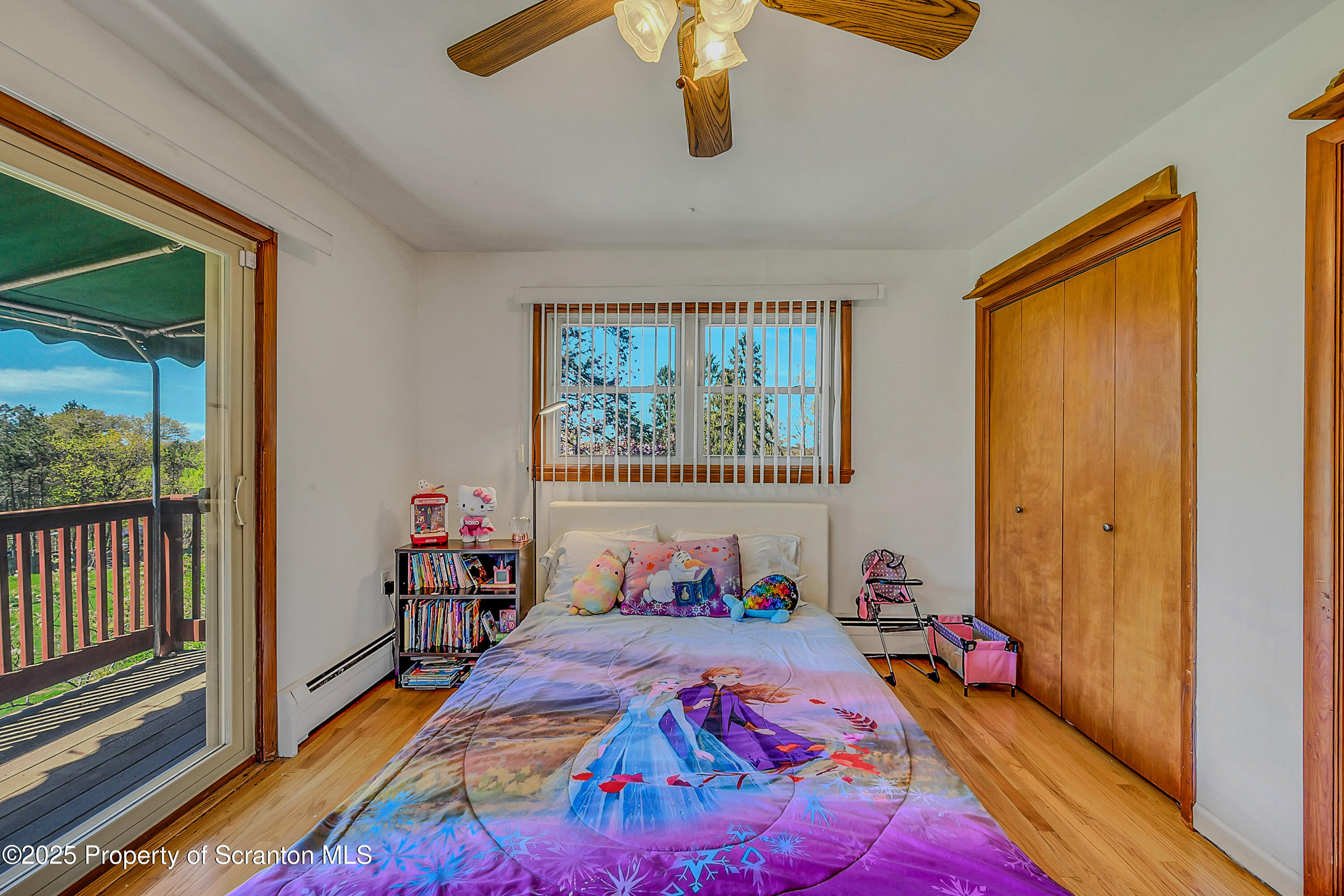 Clarks Summit, Pennsylvania, 18411, United States, 5 Bedrooms Bedrooms, ,4 BathroomsBathrooms,Residential,For Sale,1971485