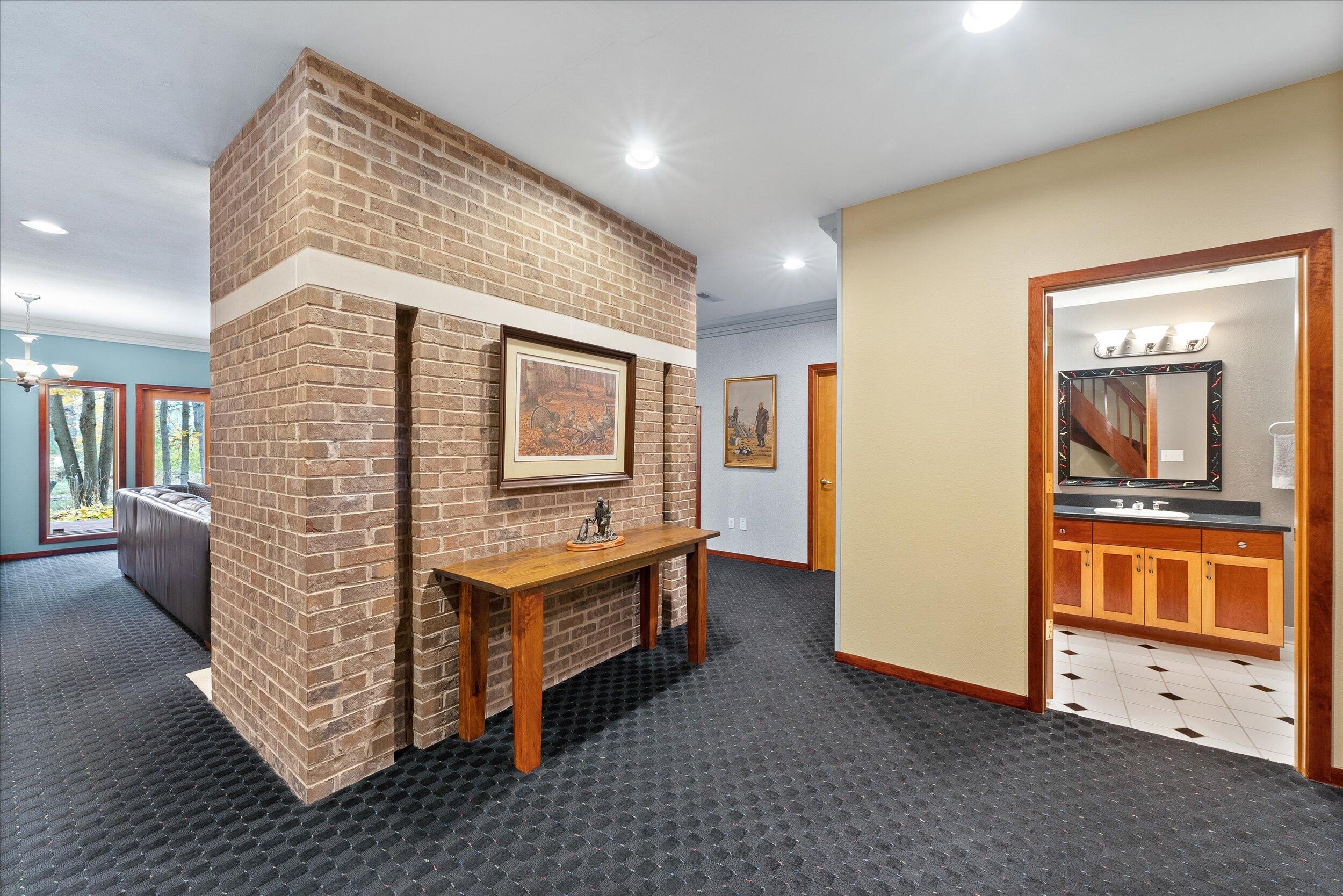 Grafton, Wisconsin, 53024, United States, 4 Bedrooms Bedrooms, ,6 BathroomsBathrooms,Residential,For Sale,1989565