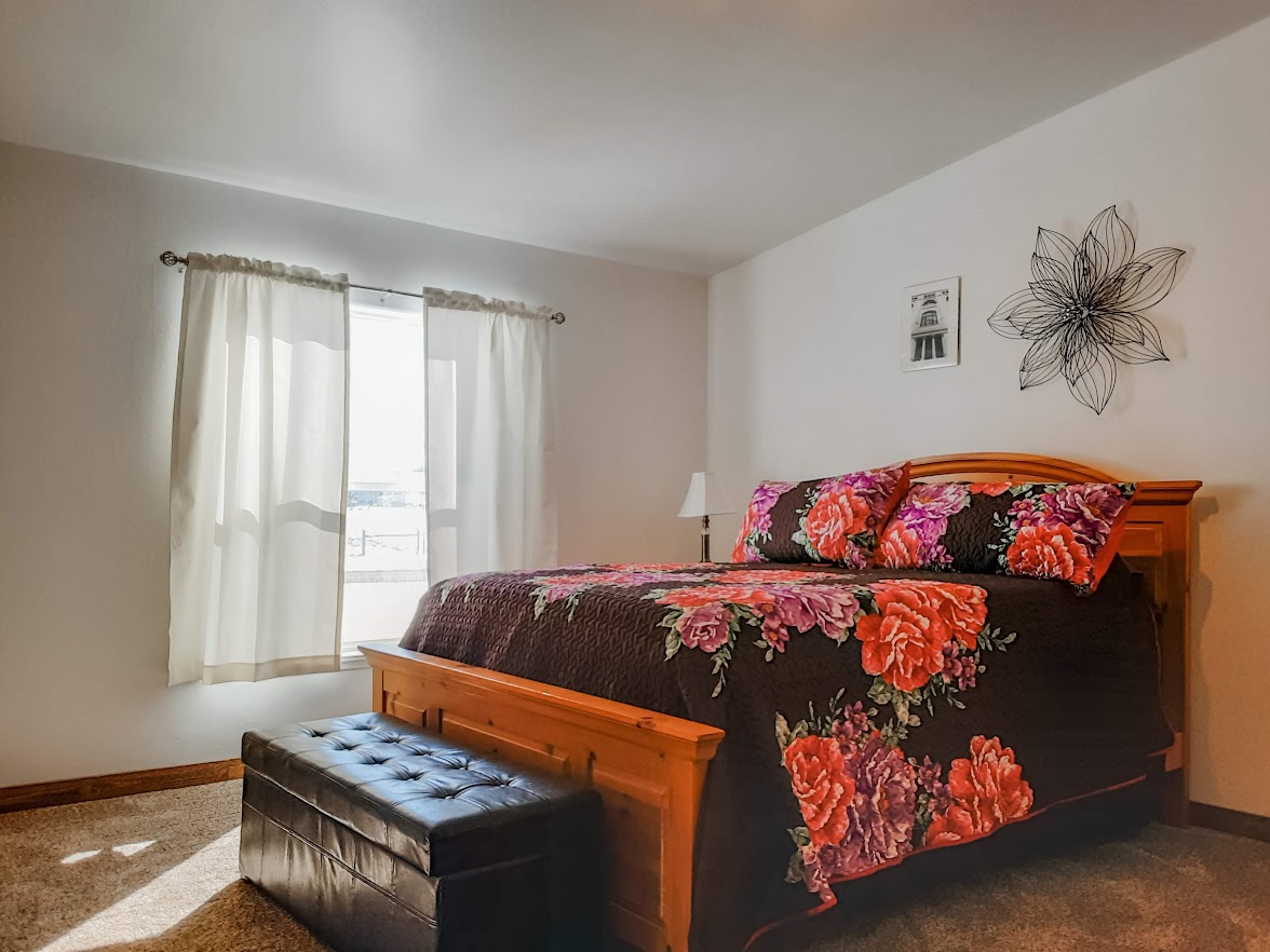 Buffalo, Wyoming, 82834, United States, 4 Bedrooms Bedrooms, ,2 BathroomsBathrooms,Residential,For Sale,1980816