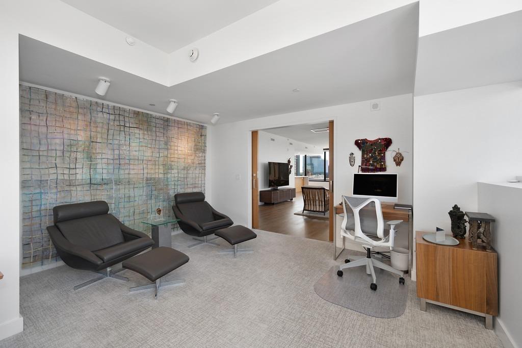 Sacramento, California, 95814, United States, 2 Bedrooms Bedrooms, ,3 BathroomsBathrooms,Residential,For Sale,1905892