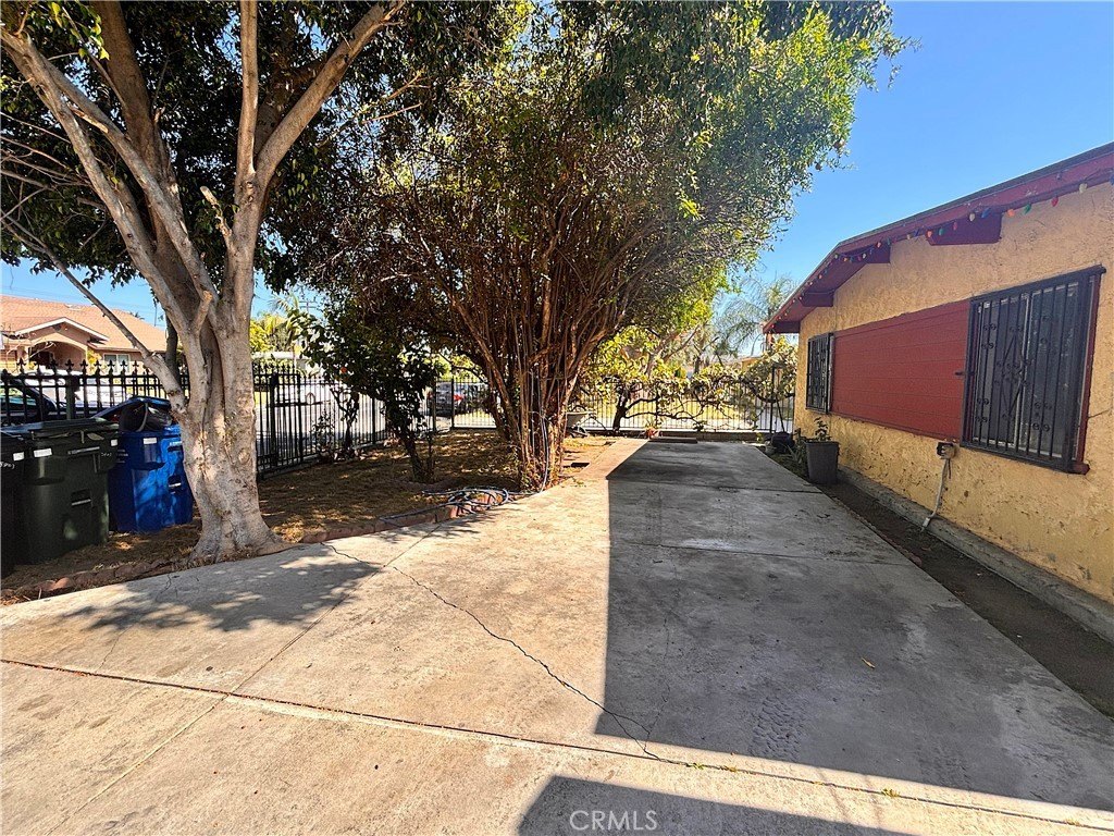 Azusa, California, 91702, United States, 5 Bedrooms Bedrooms, ,3 BathroomsBathrooms,Residential,For Sale,2043952